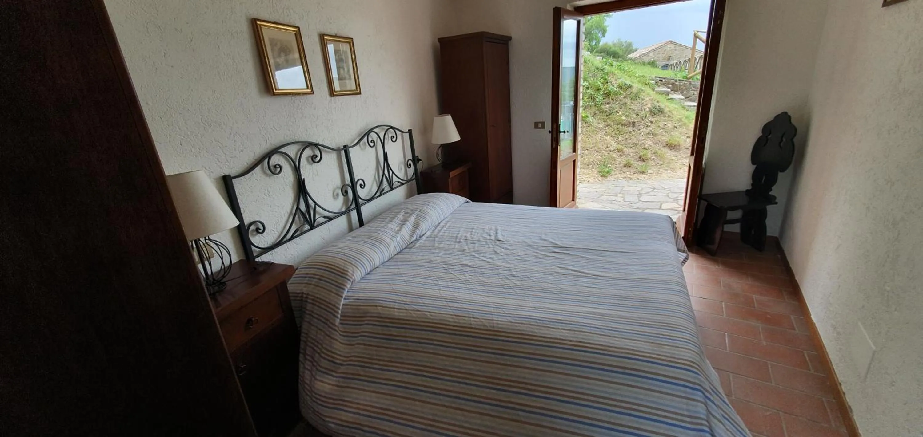 Bed in PoloTuristicoUmbria Rustico con Piscina Vista Lago