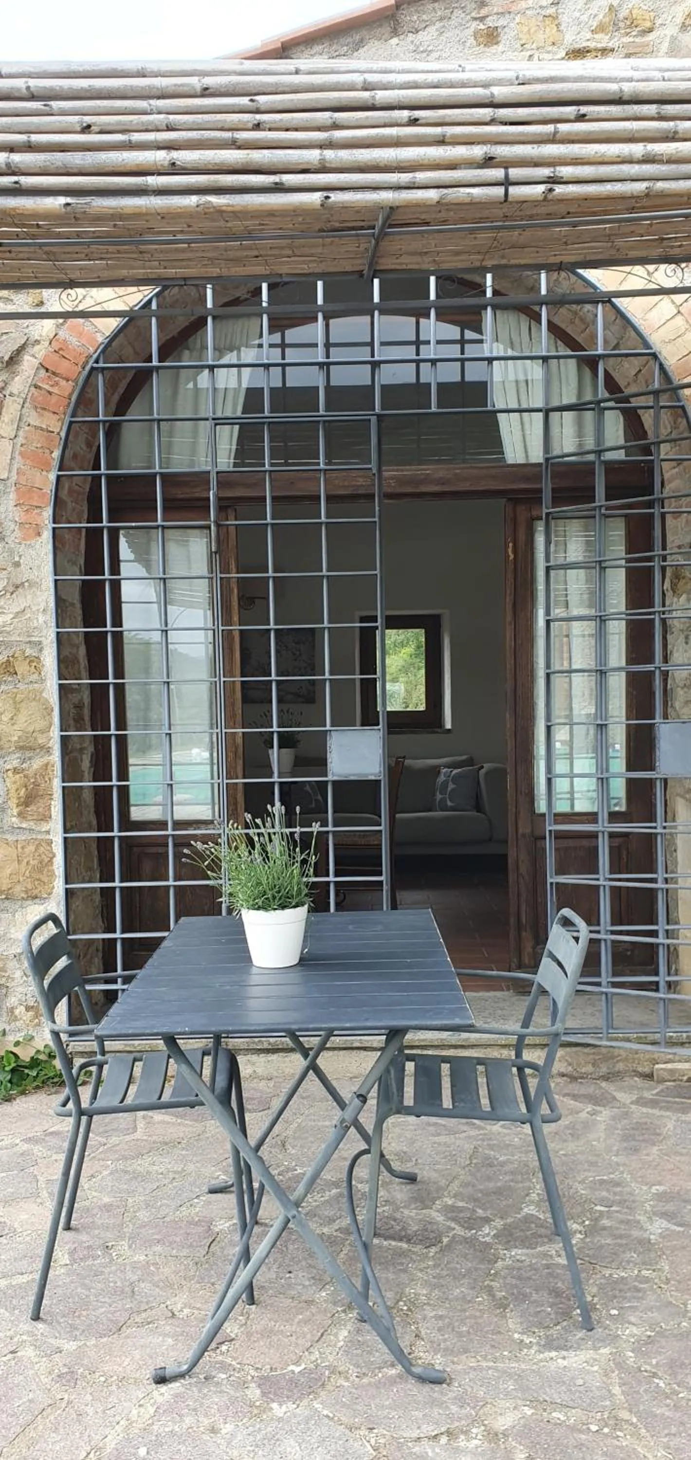 Patio in PoloTuristicoUmbria Rustico con Piscina Vista Lago