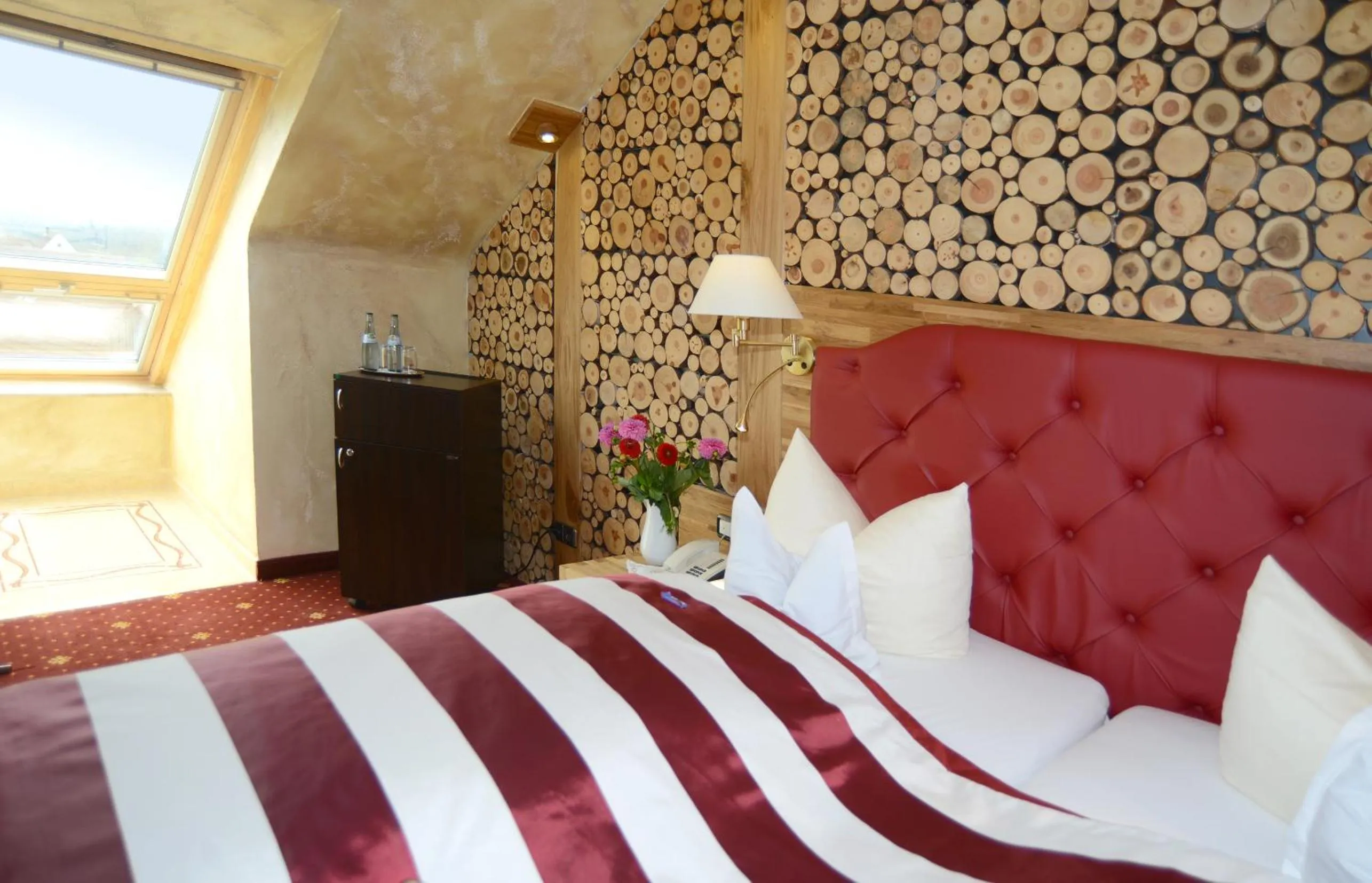 Photo of the whole room, Bed in Hotel Krone Igelsberg