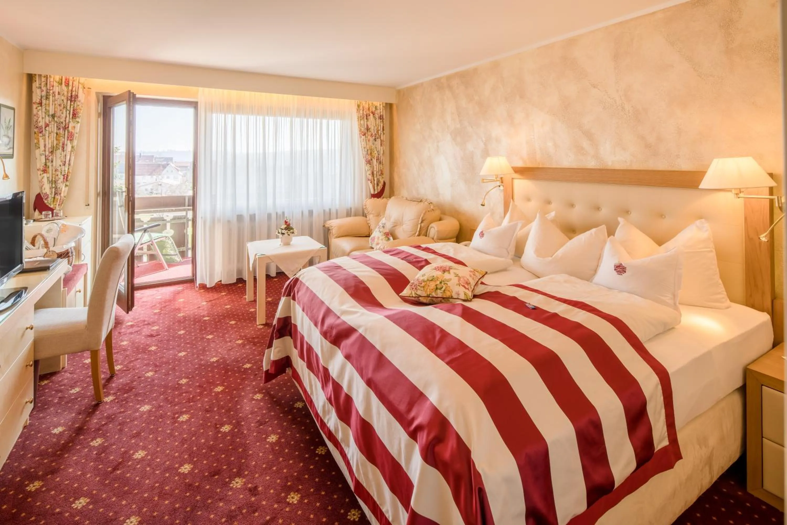 Photo of the whole room, Bed in Hotel Krone Igelsberg