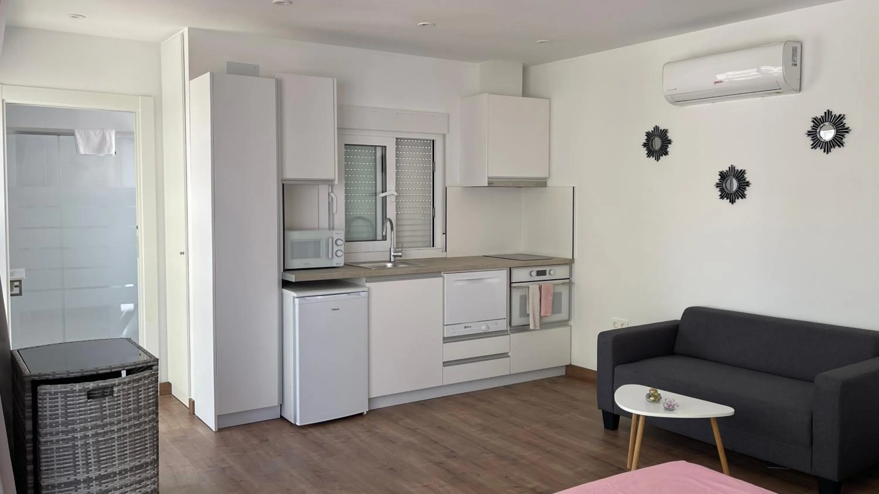 Kitchen or kitchenette in Apartamentos Boni