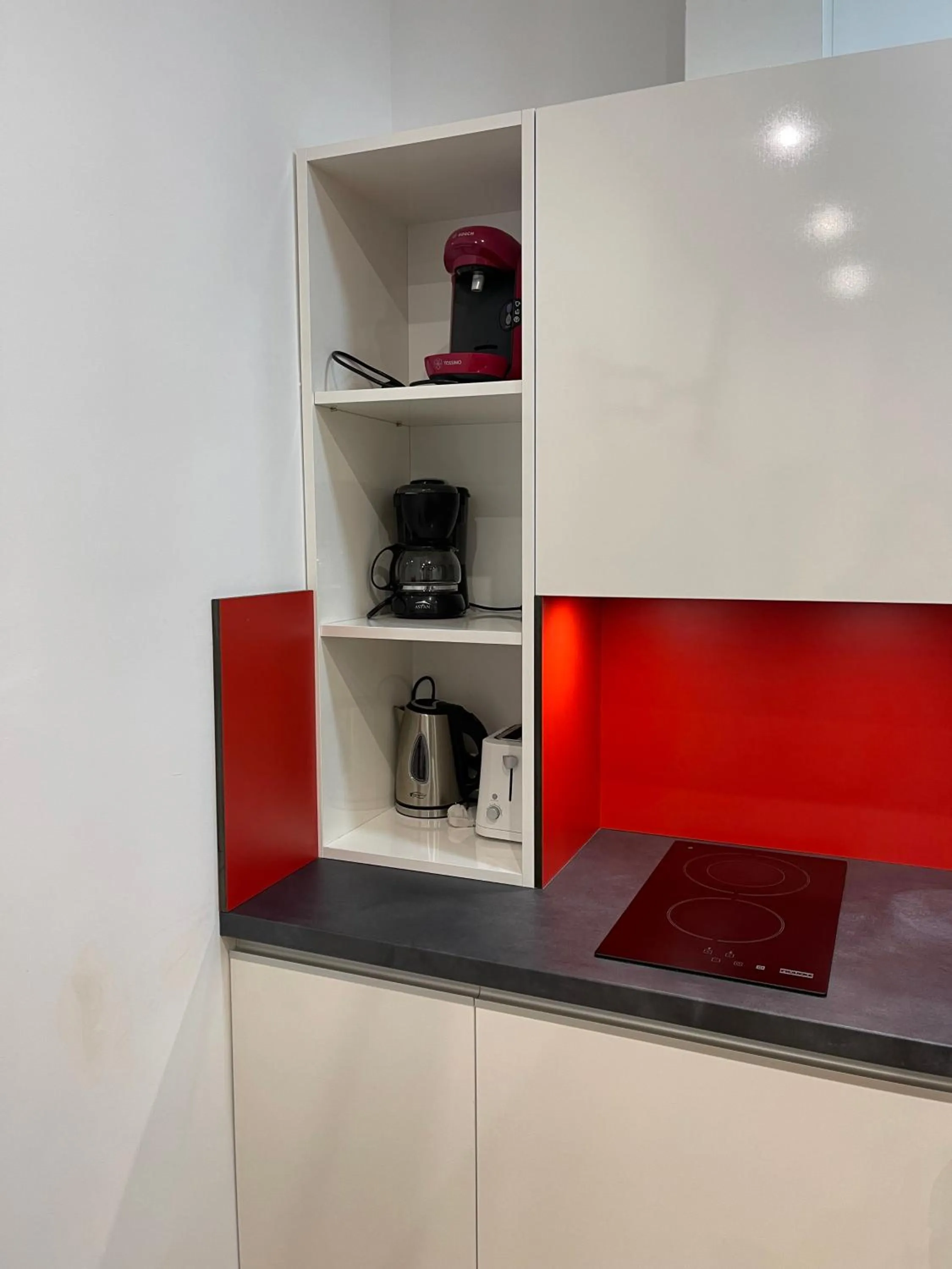 Coffee/tea facilities in Apartamentos Boni