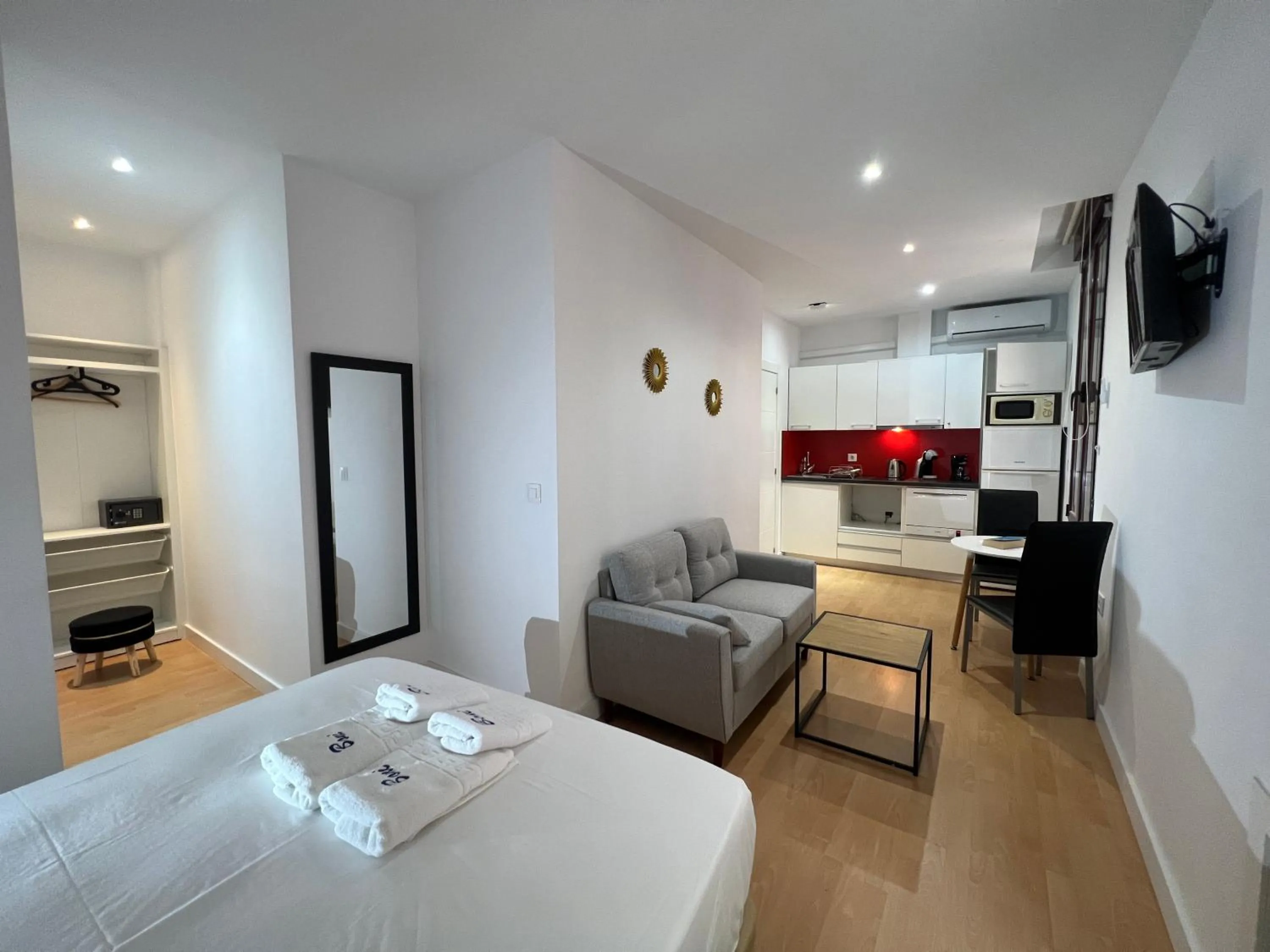 Photo of the whole room, Bed in Apartamentos Boni