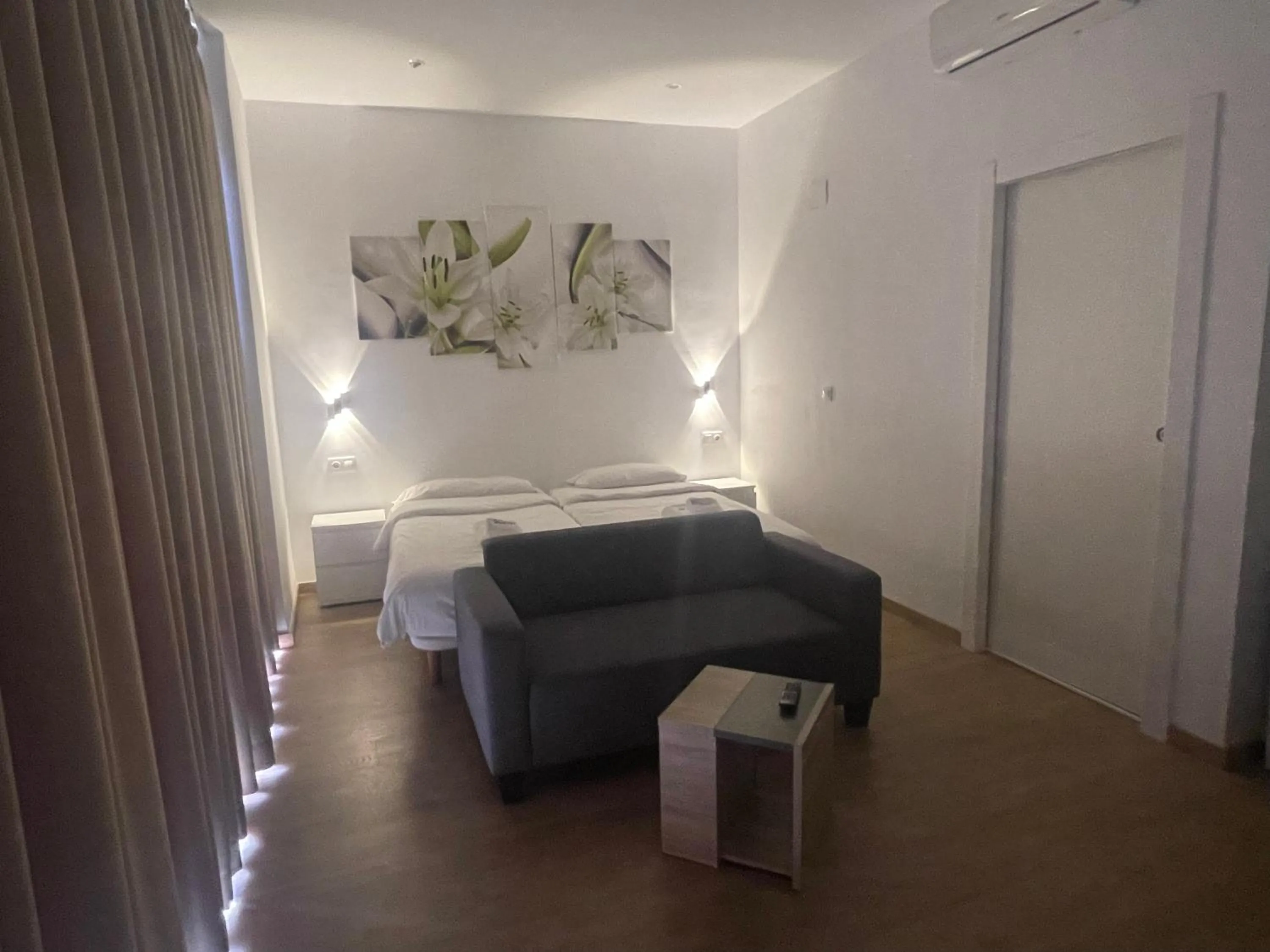 Bedroom, Bed in Apartamentos Boni