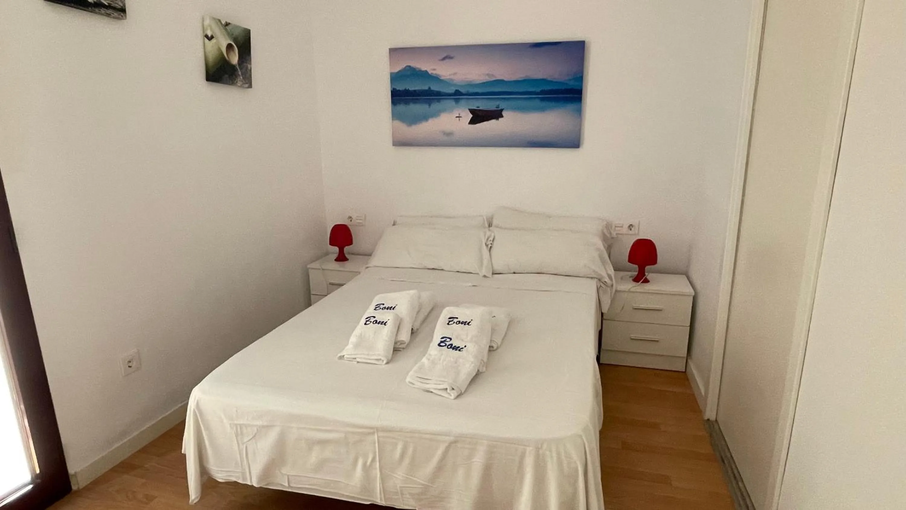 Bedroom, Bed in Apartamentos Boni