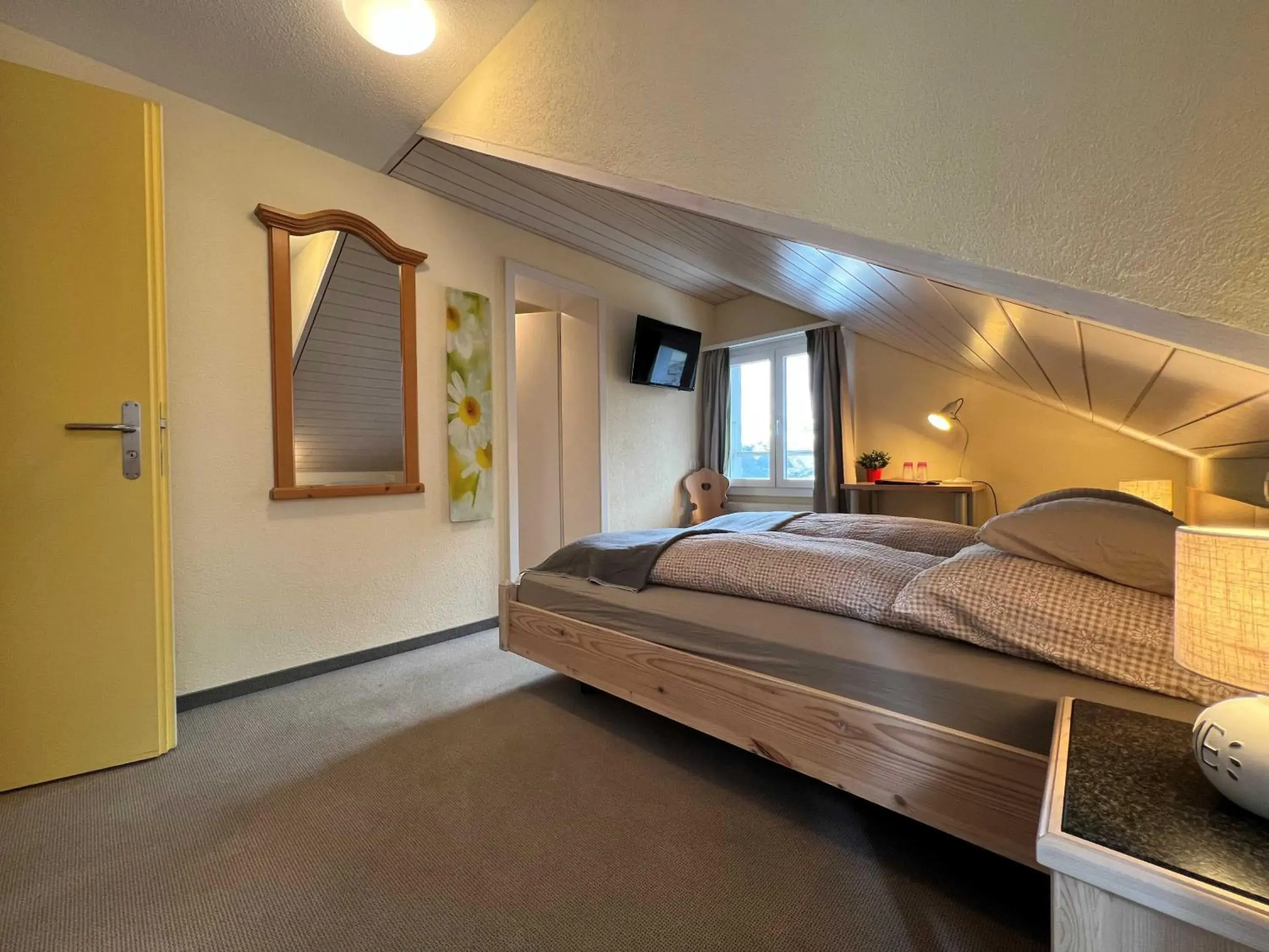 Small Double Room with Private Bathroom - single occupancy in Eiger Guesthouse Small Double Room with Private Bathroom - single occupancy in Eiger Guesthouse