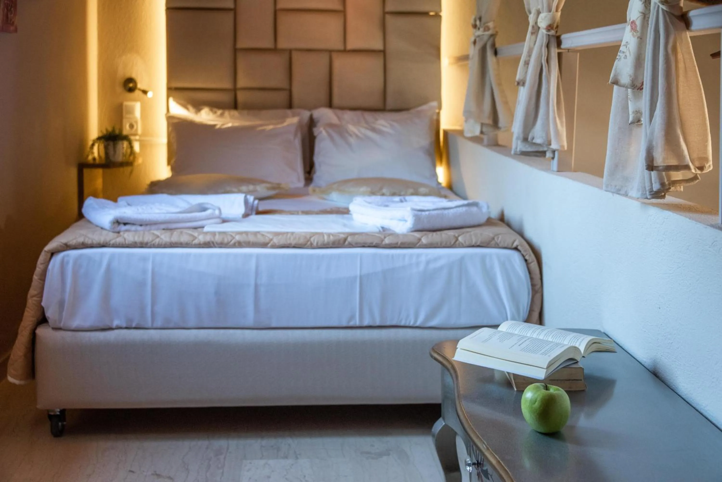 Bed in Anneta Studios