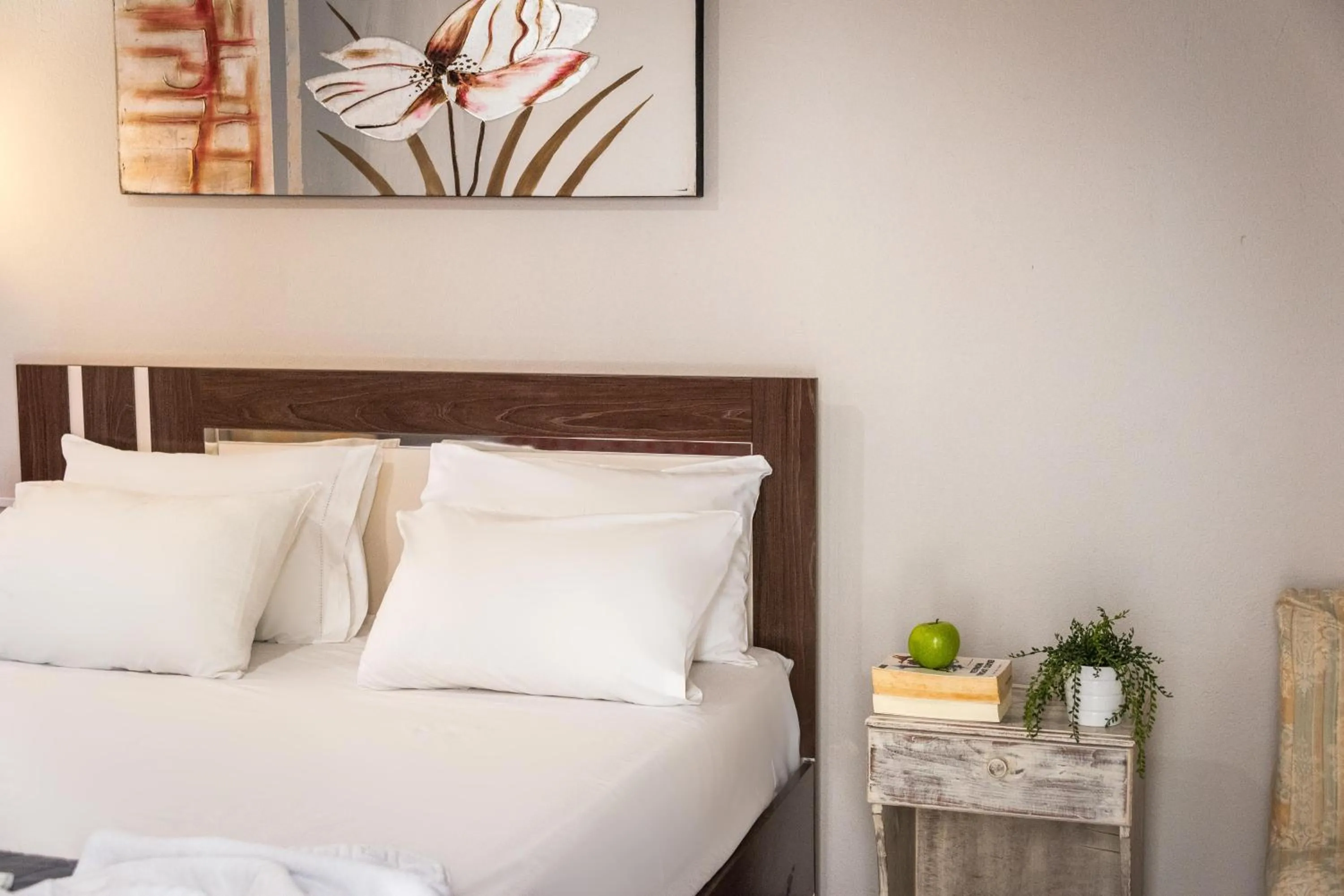 Bed in Anneta Studios