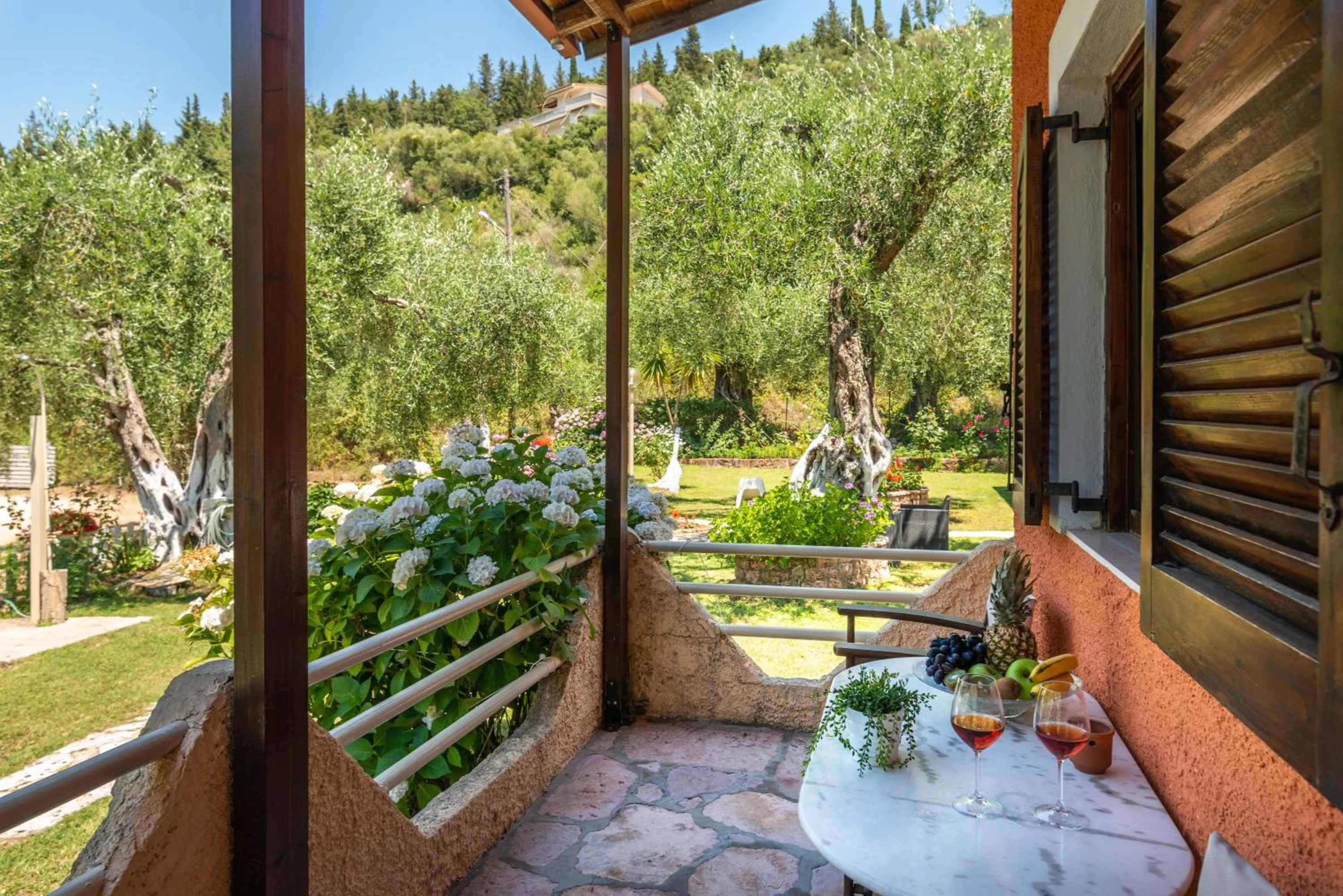 Property building in Anneta Studios