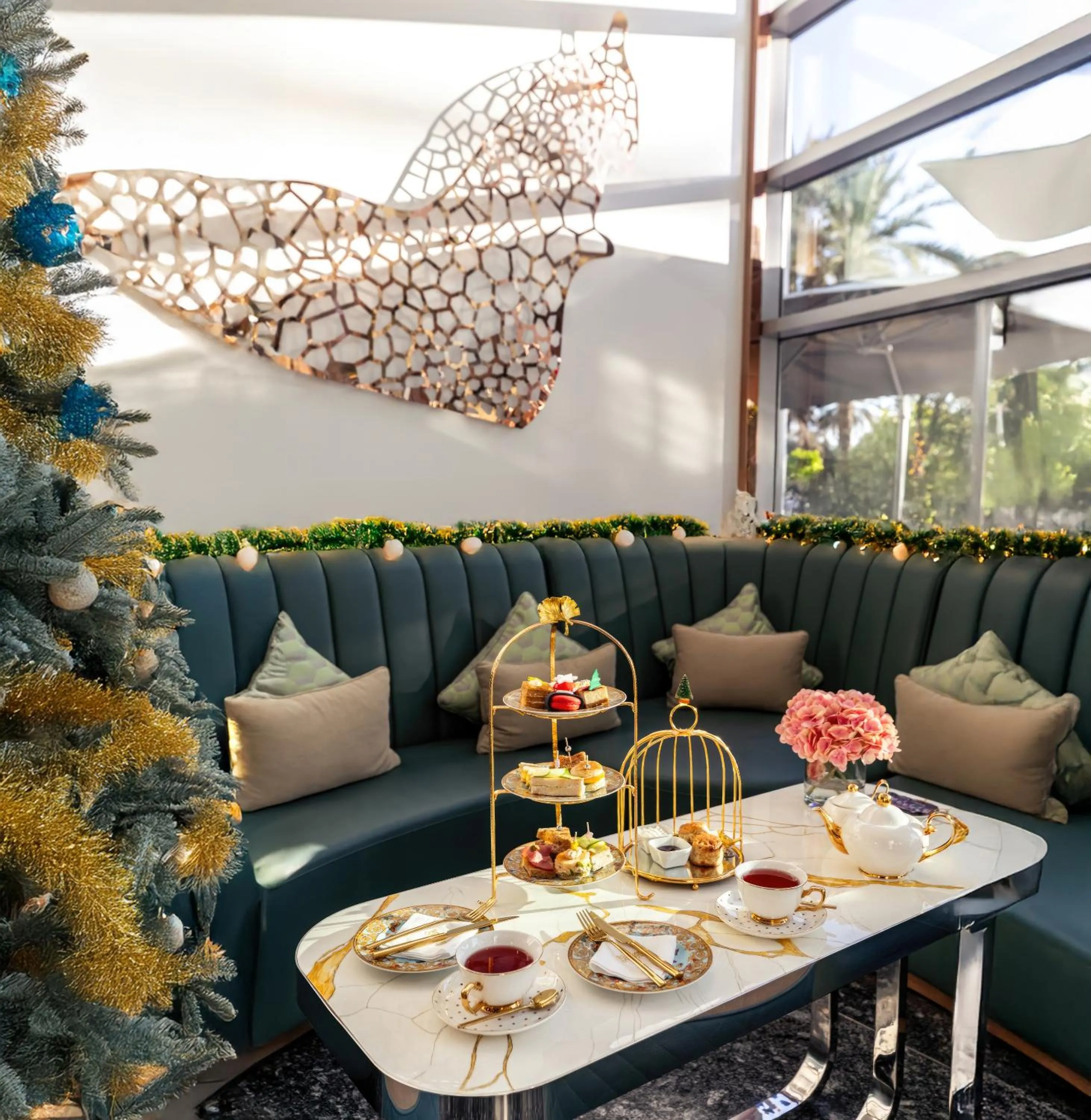 Food and drinks in Golden Sands Boutique Hotel-Dubai Creek