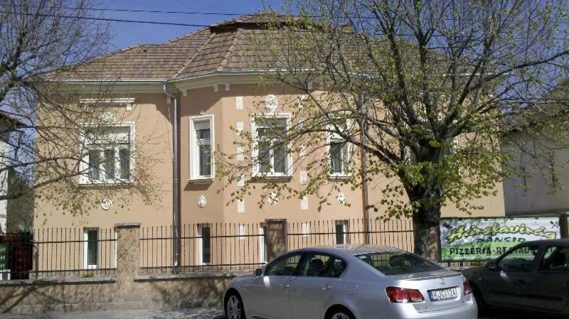 Hársfavirág Vendégház