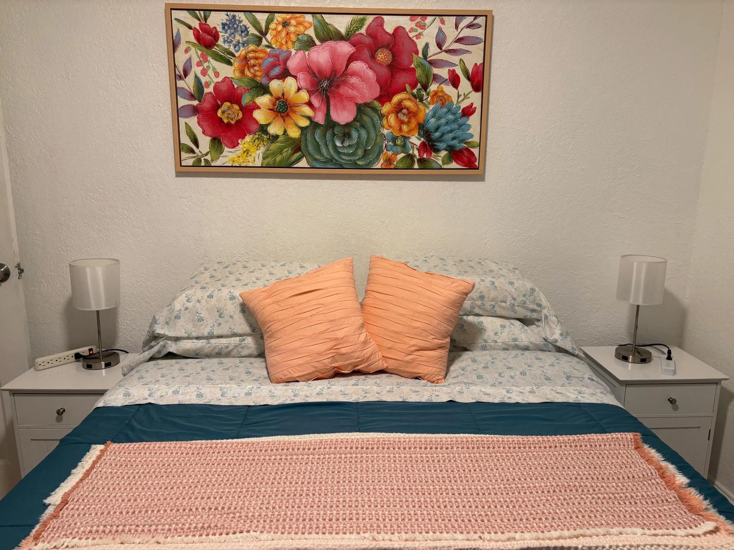 Bedroom, Bed in Mermaid's Lighthouse