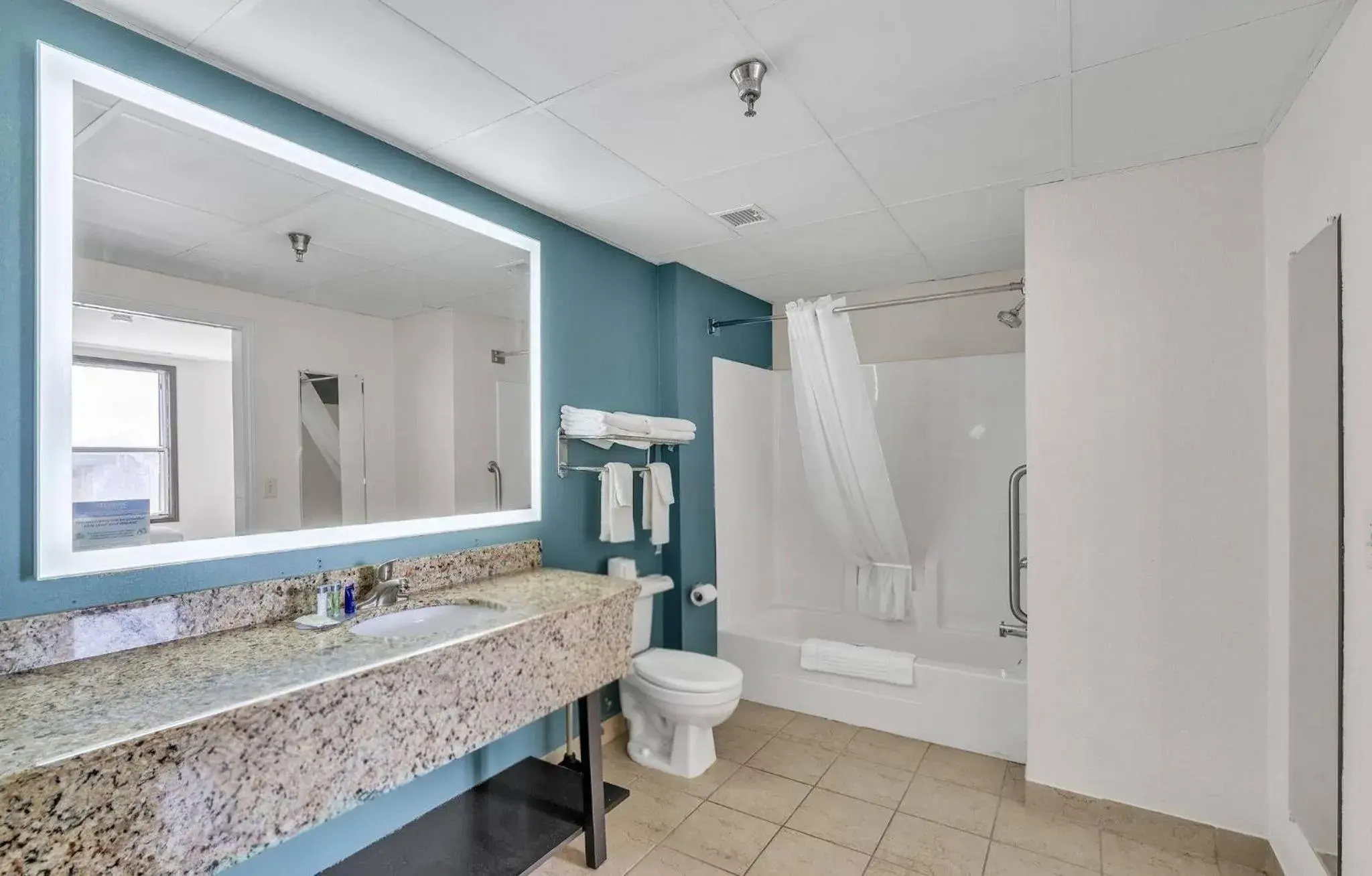 Bedroom in Sleep Inn & Suites near Spirit Mountain Bedroom in Sleep Inn & Suites near Spirit Mountain