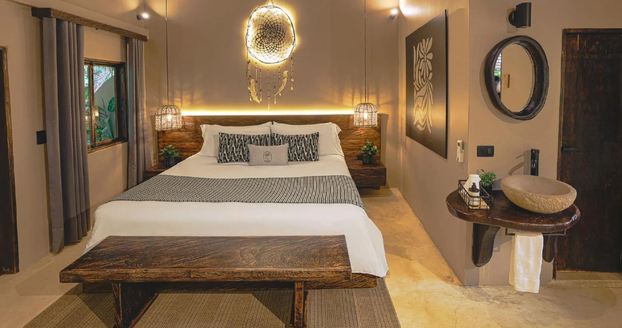 Decorative detail, Bed in Hotel Casa Candela