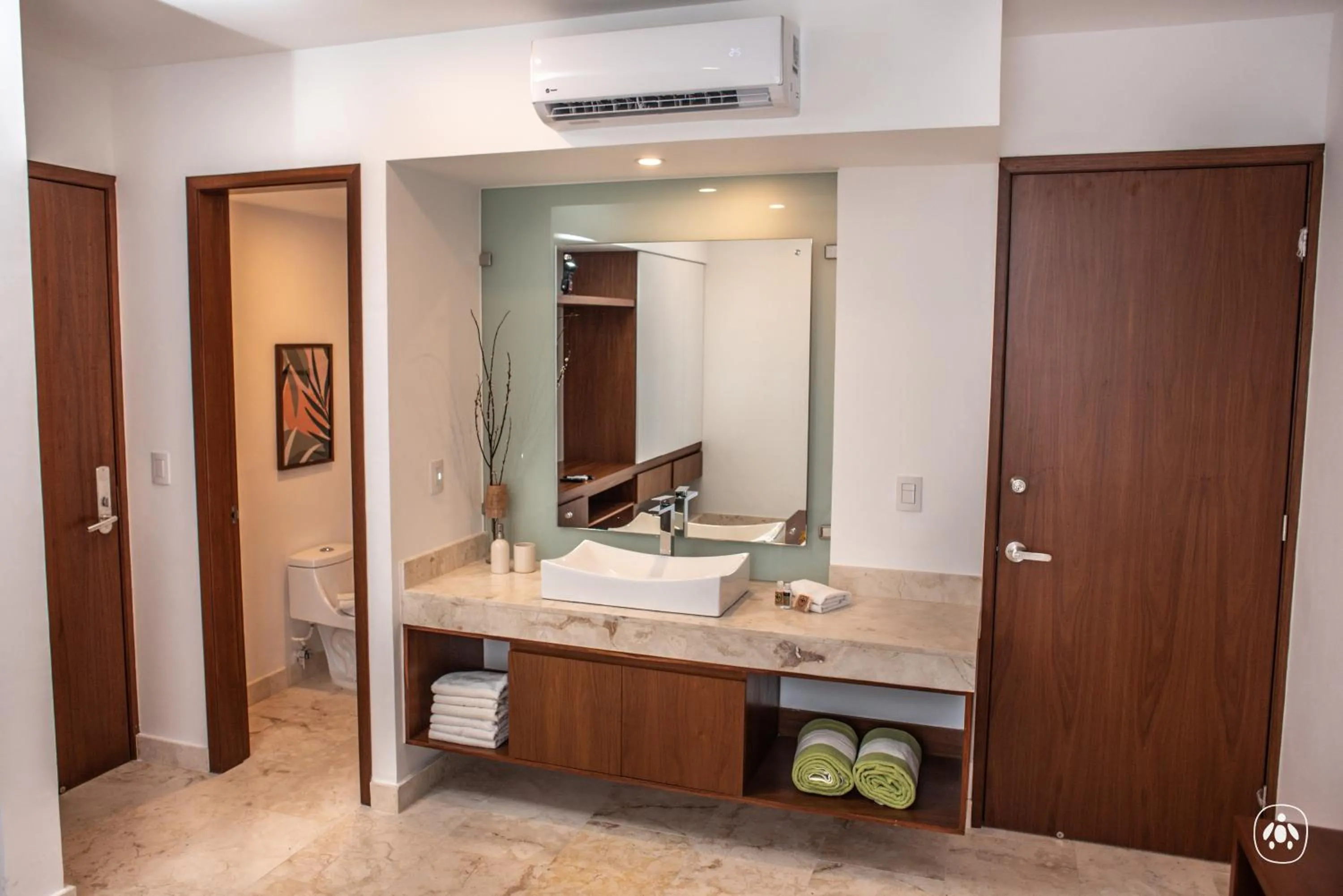 Bathroom in Anah La Quinta