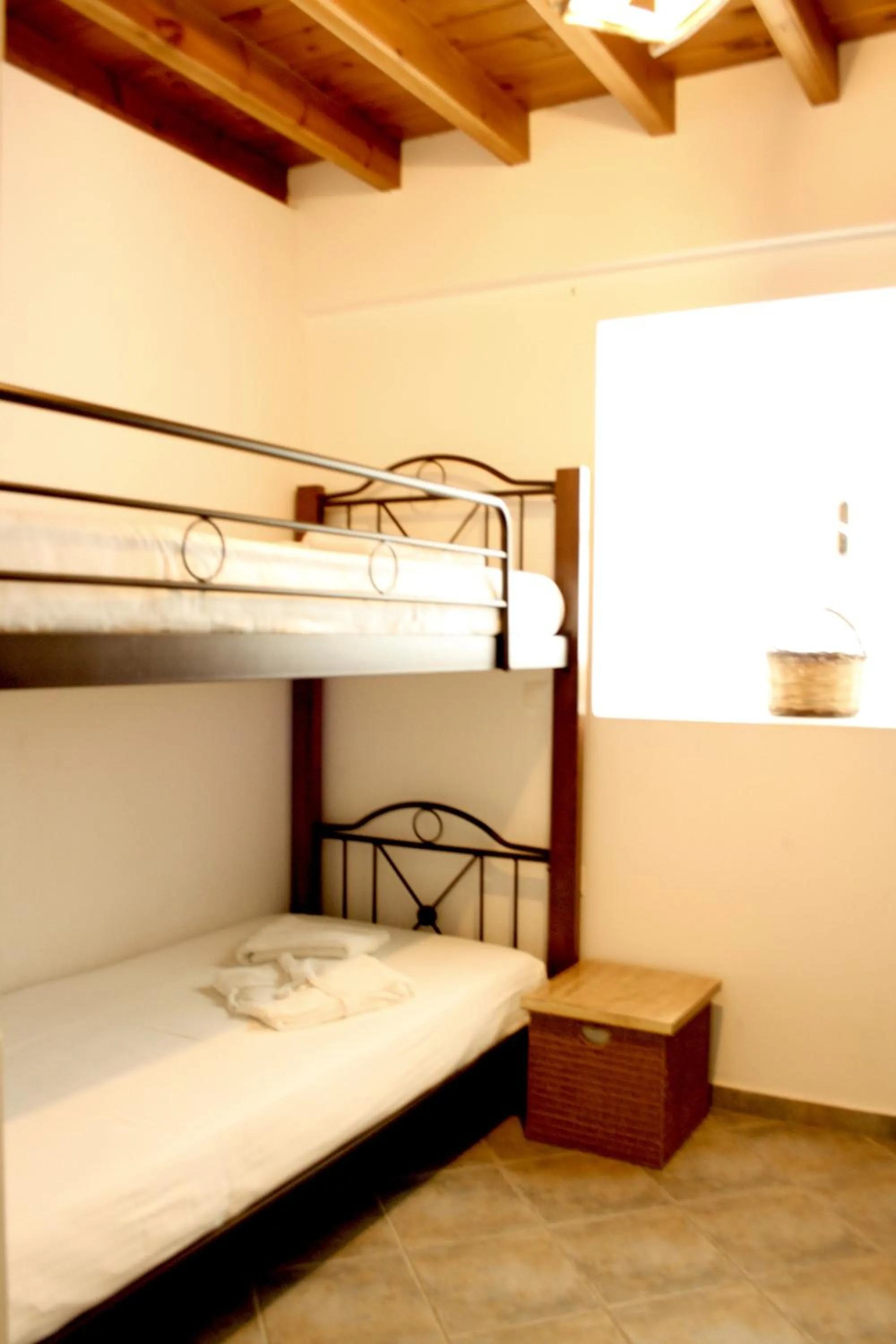 bunk bed, Bed in Mariakis Studios