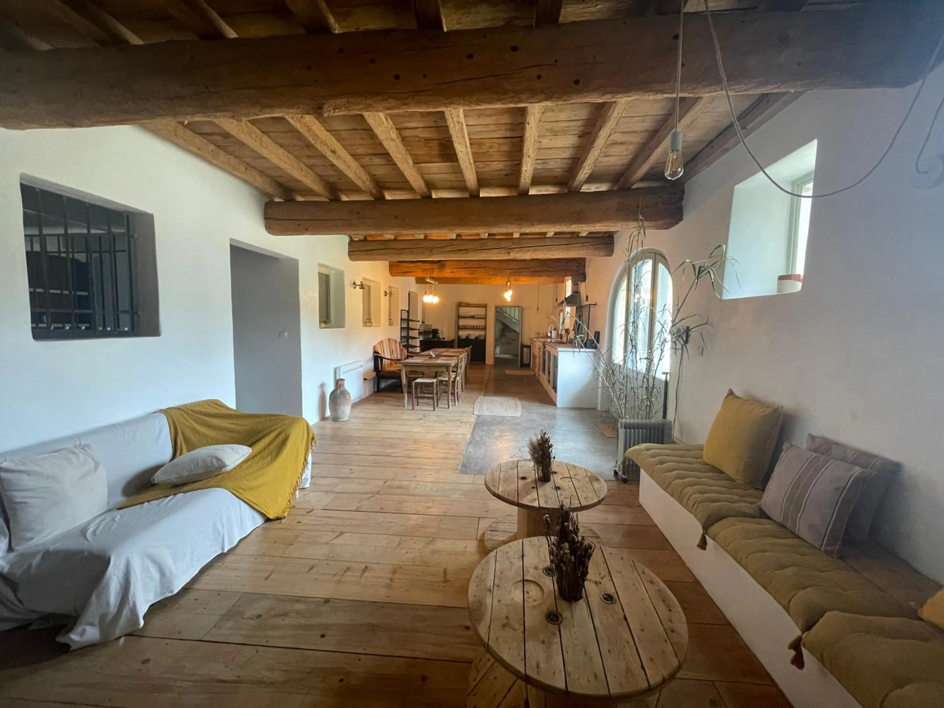 Kitchen or kitchenette in Maison Tara verte au Mas Montredon