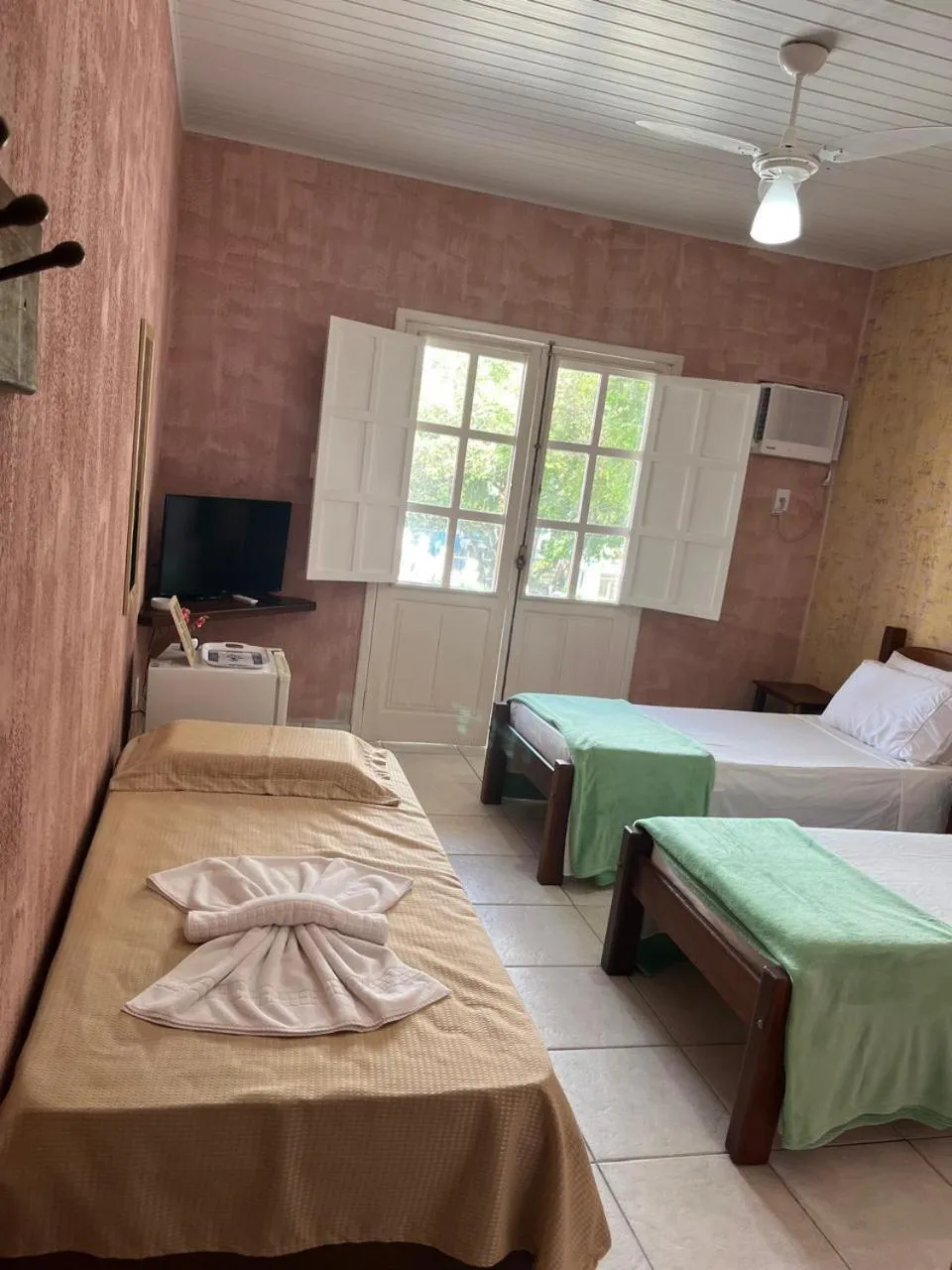 Bedroom, Bed in Pousada Canavieiras Frederic