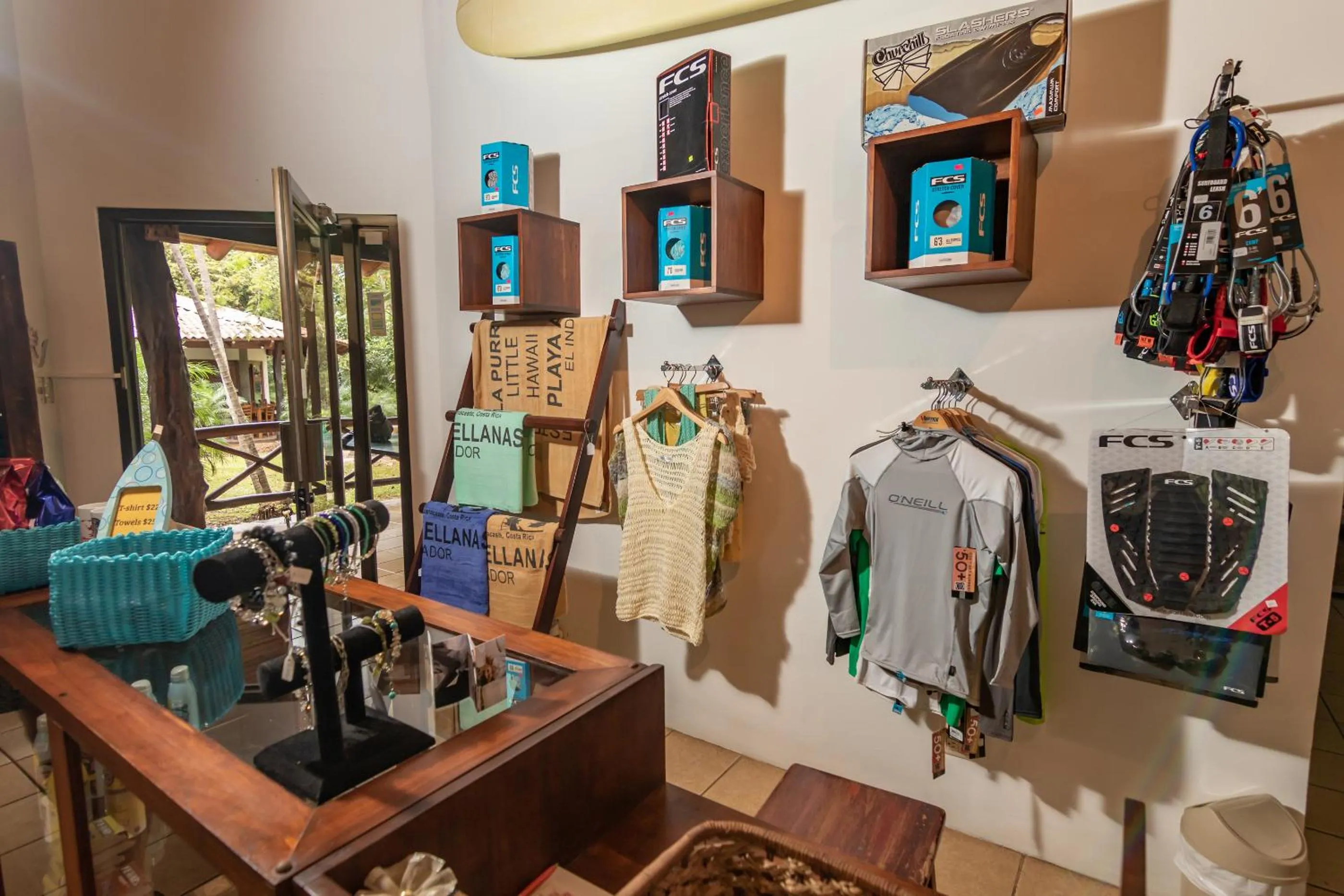 On-site shops in Cabinas Las Olas