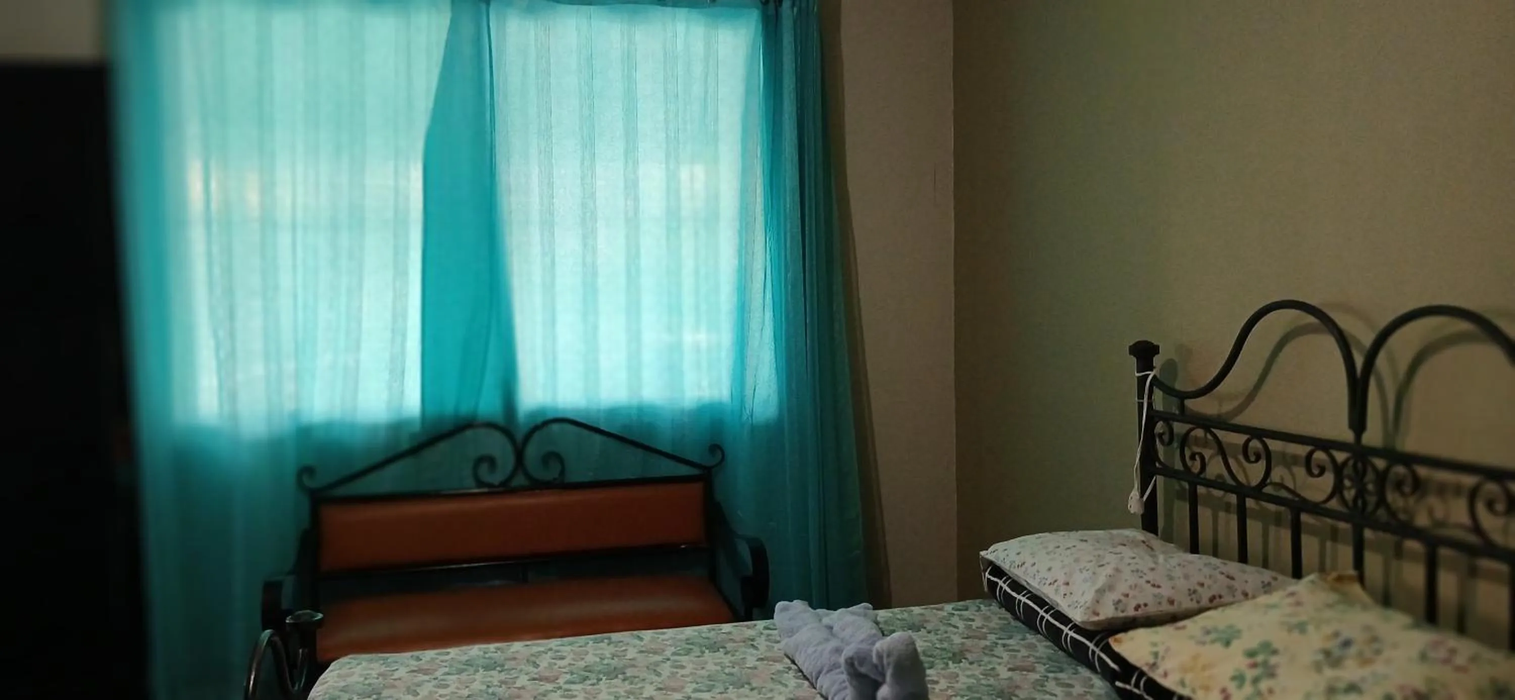 Bed in Hotel Trianon