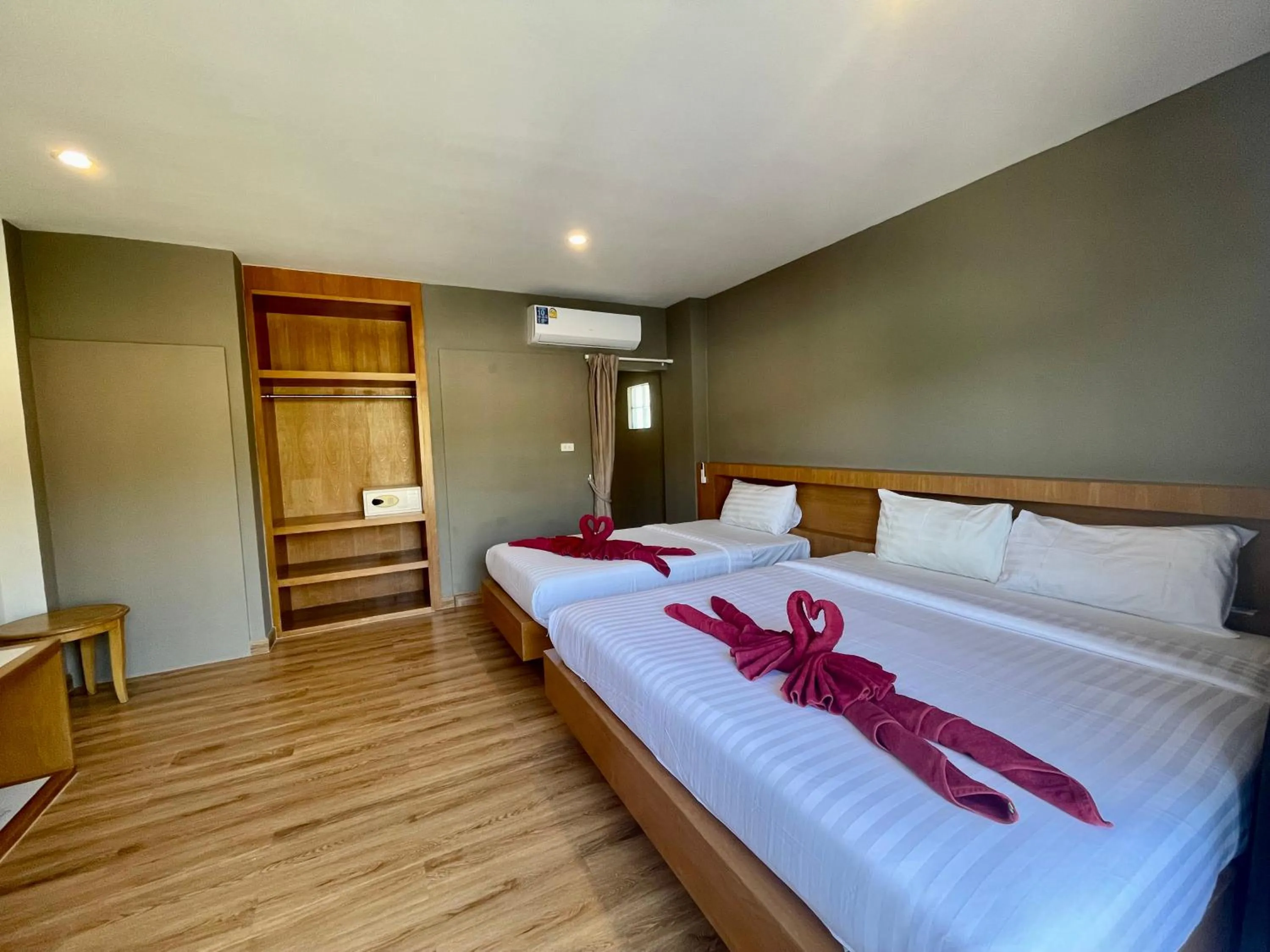 Bedroom, Bed in Room Actually Service Apartment