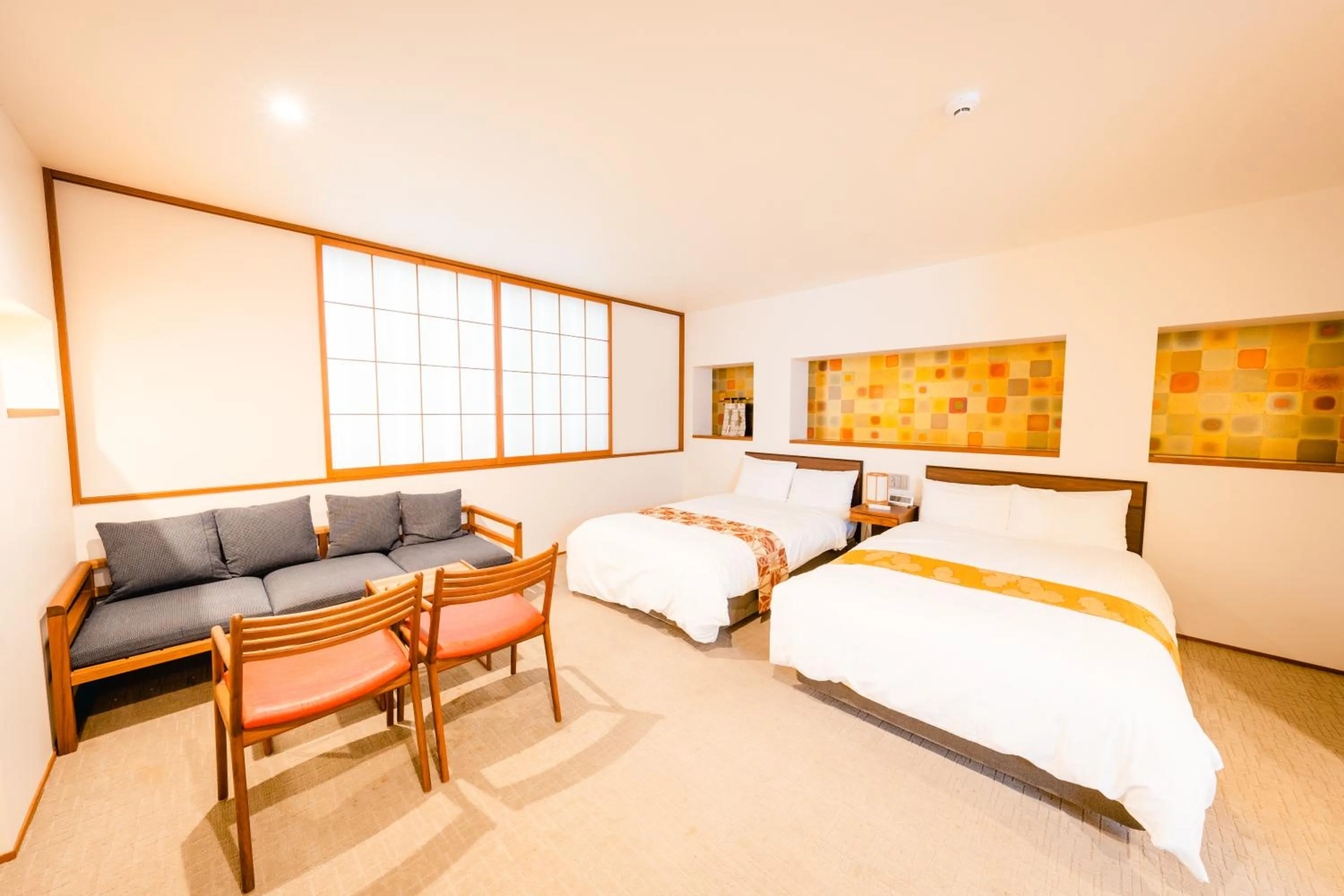 Bed in Hotel Rakurakuan