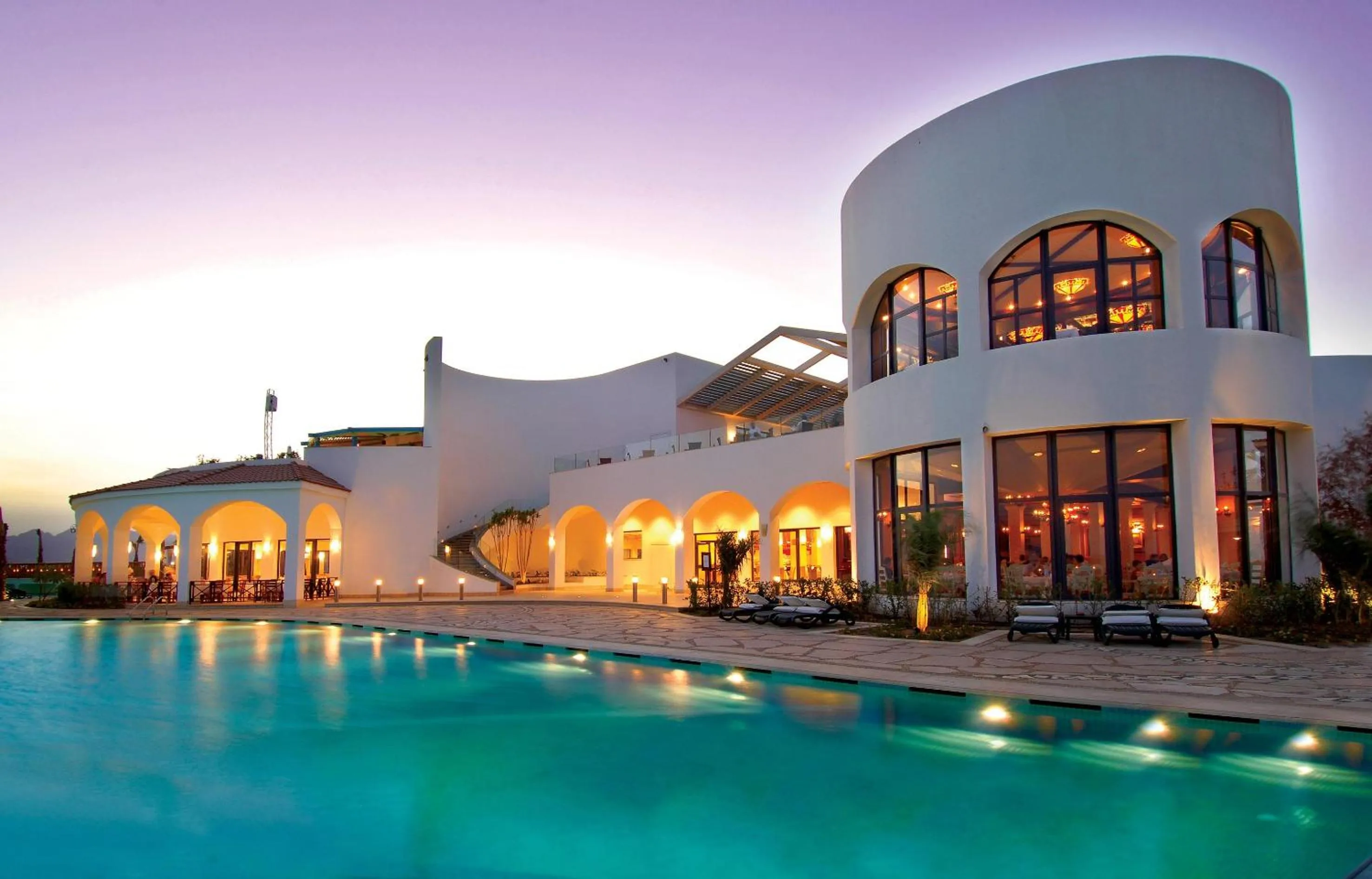 Swimming pool in Reef Oasis Blue Bay Resort & Spa