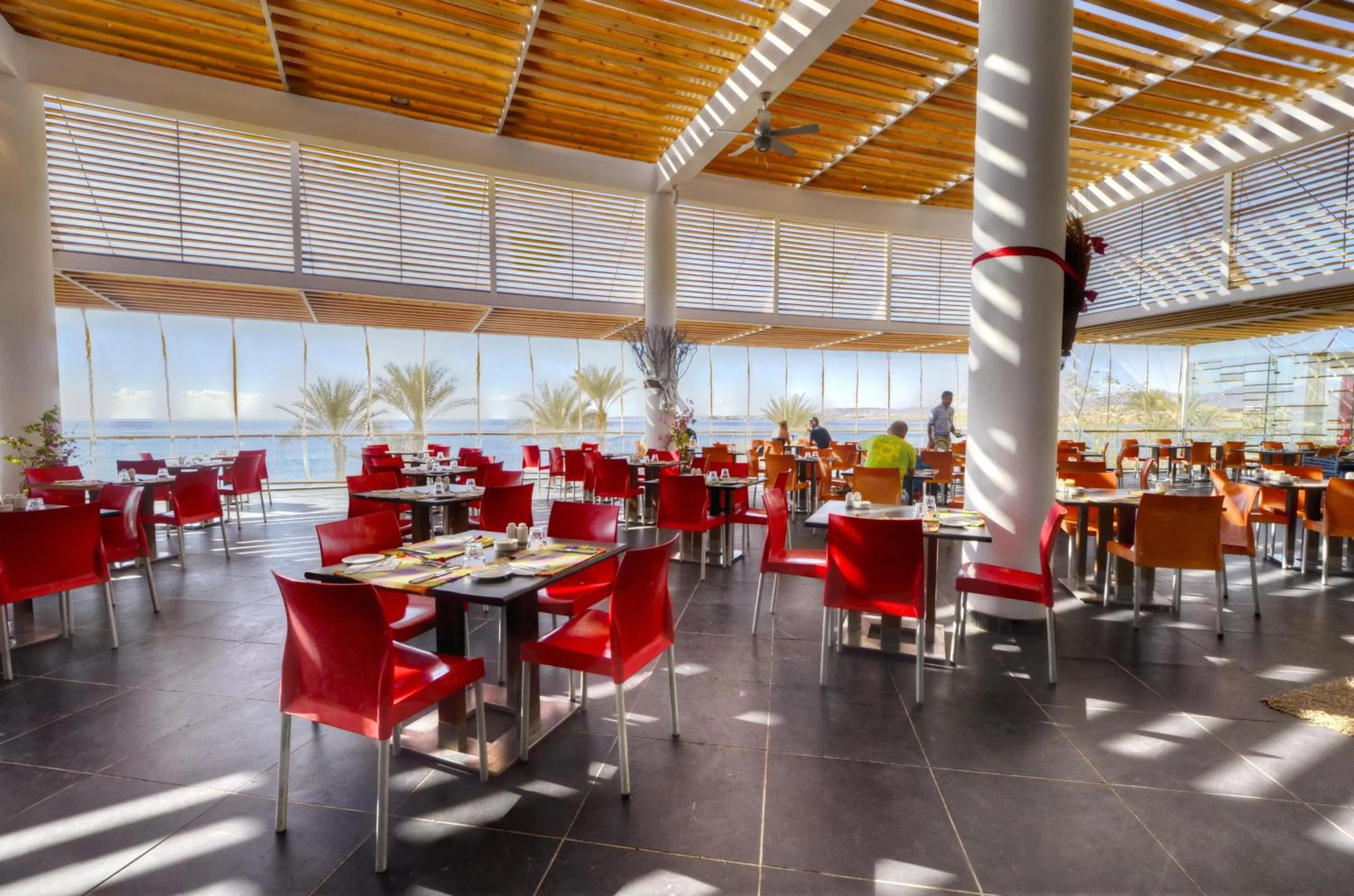 Restaurant/places to eat in Reef Oasis Blue Bay Resort & Spa