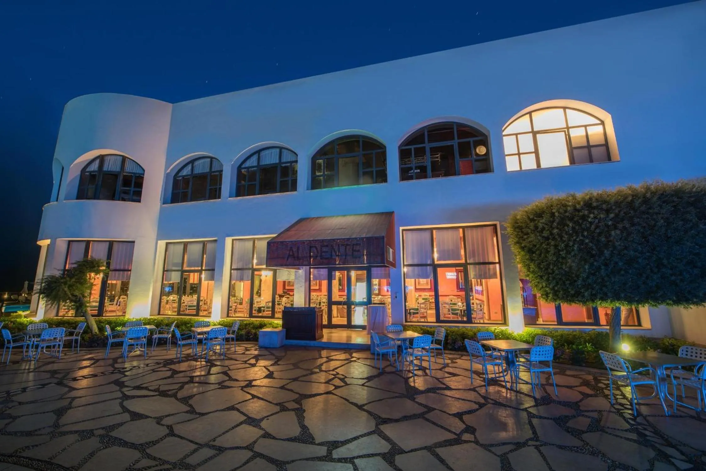 Restaurant/places to eat in Reef Oasis Blue Bay Resort & Spa