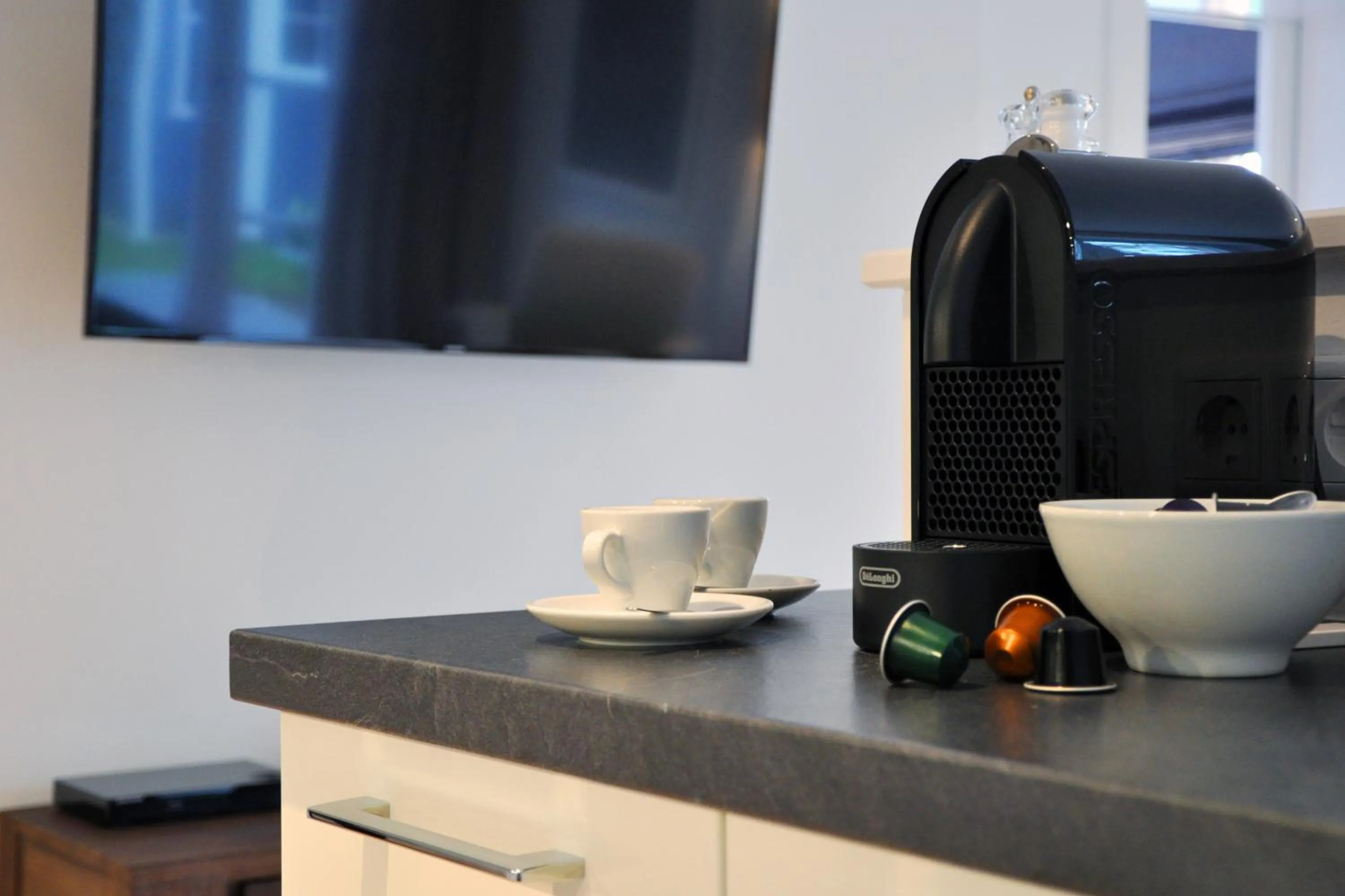Coffee/tea facilities in Rackmers Hof - Suiten Hotel garni mit Sauna