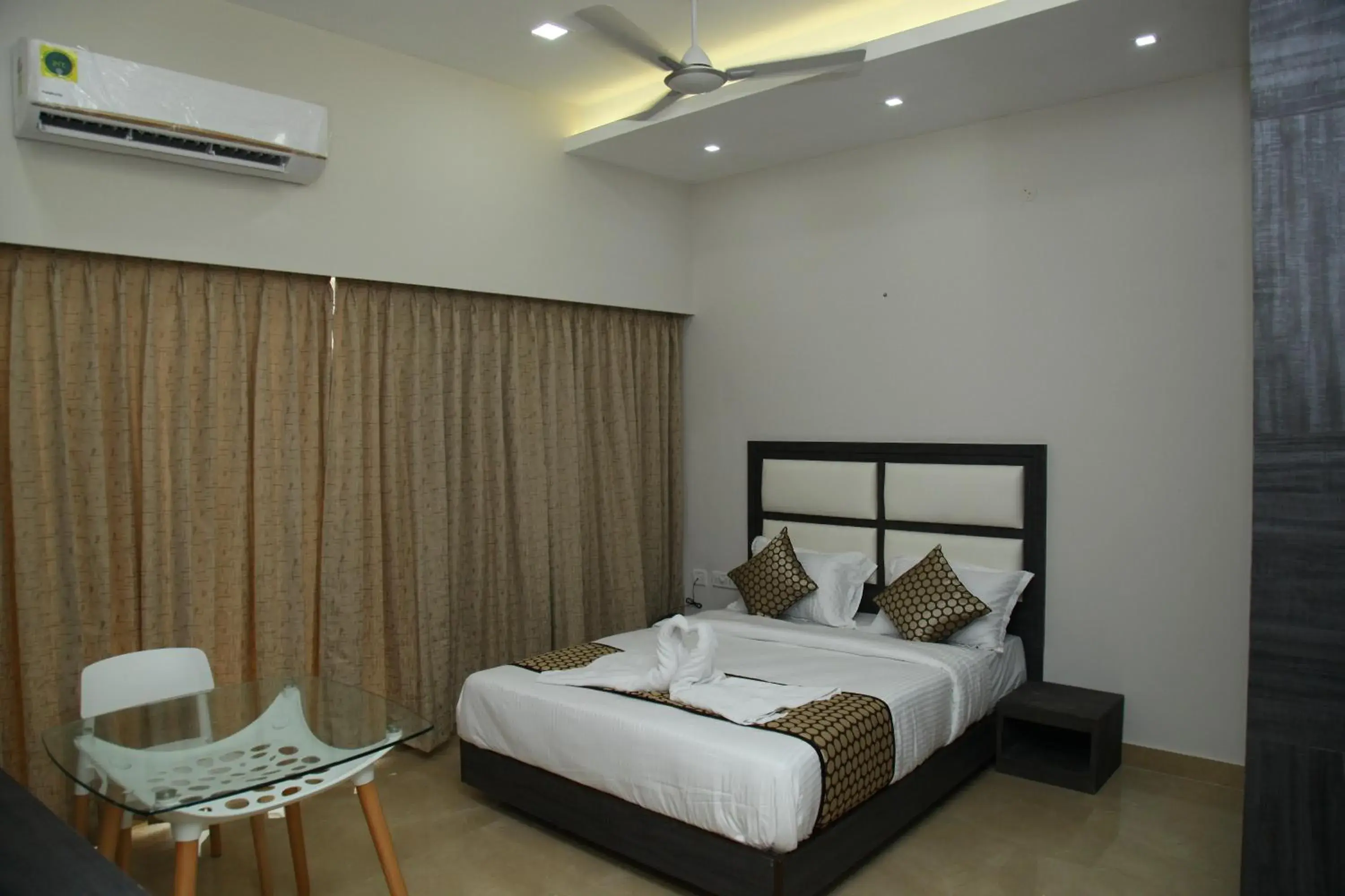 Bed in century courtyard Bed in century courtyard