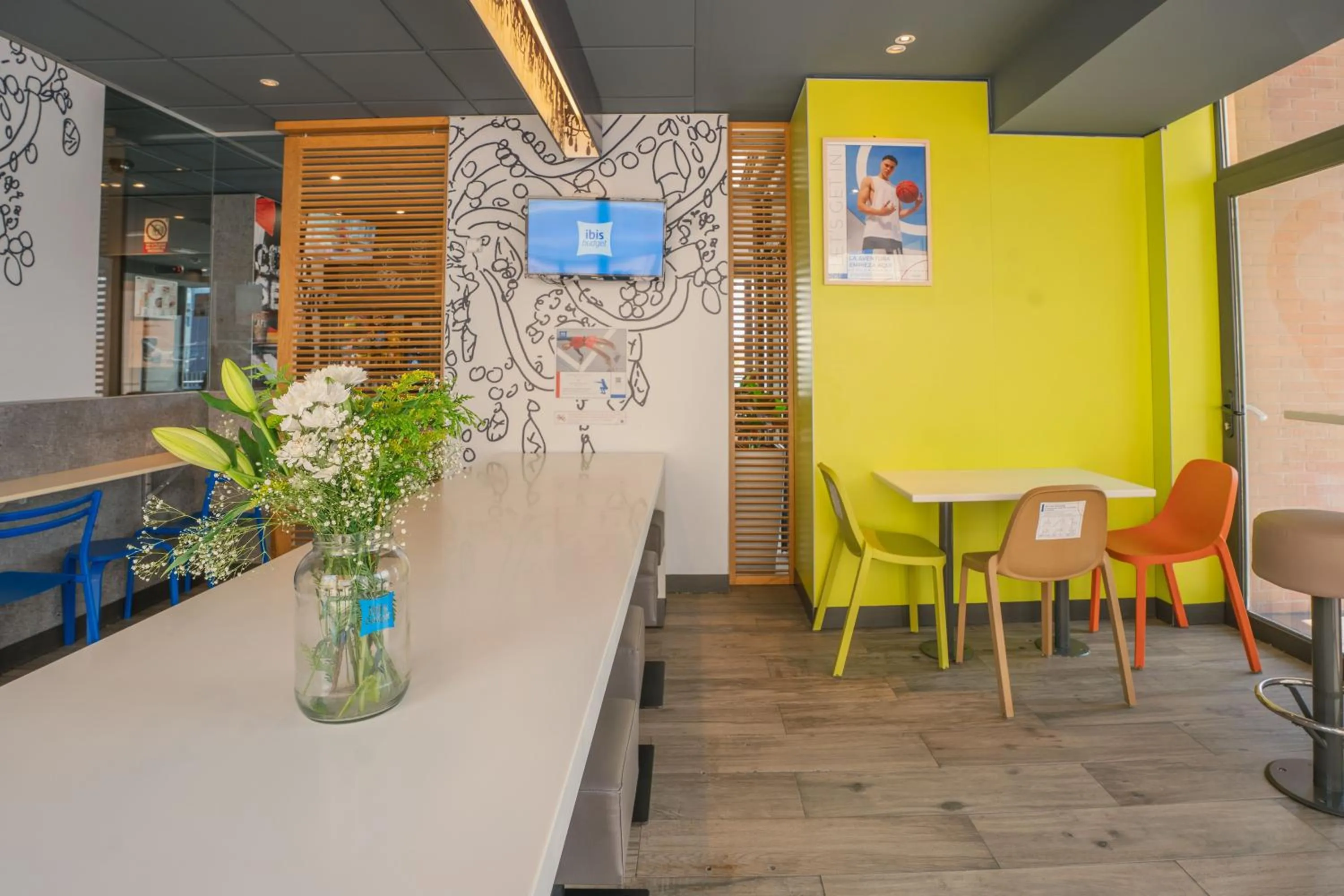 Lounge or bar in Ibis Budget Madrid Calle Alcalá