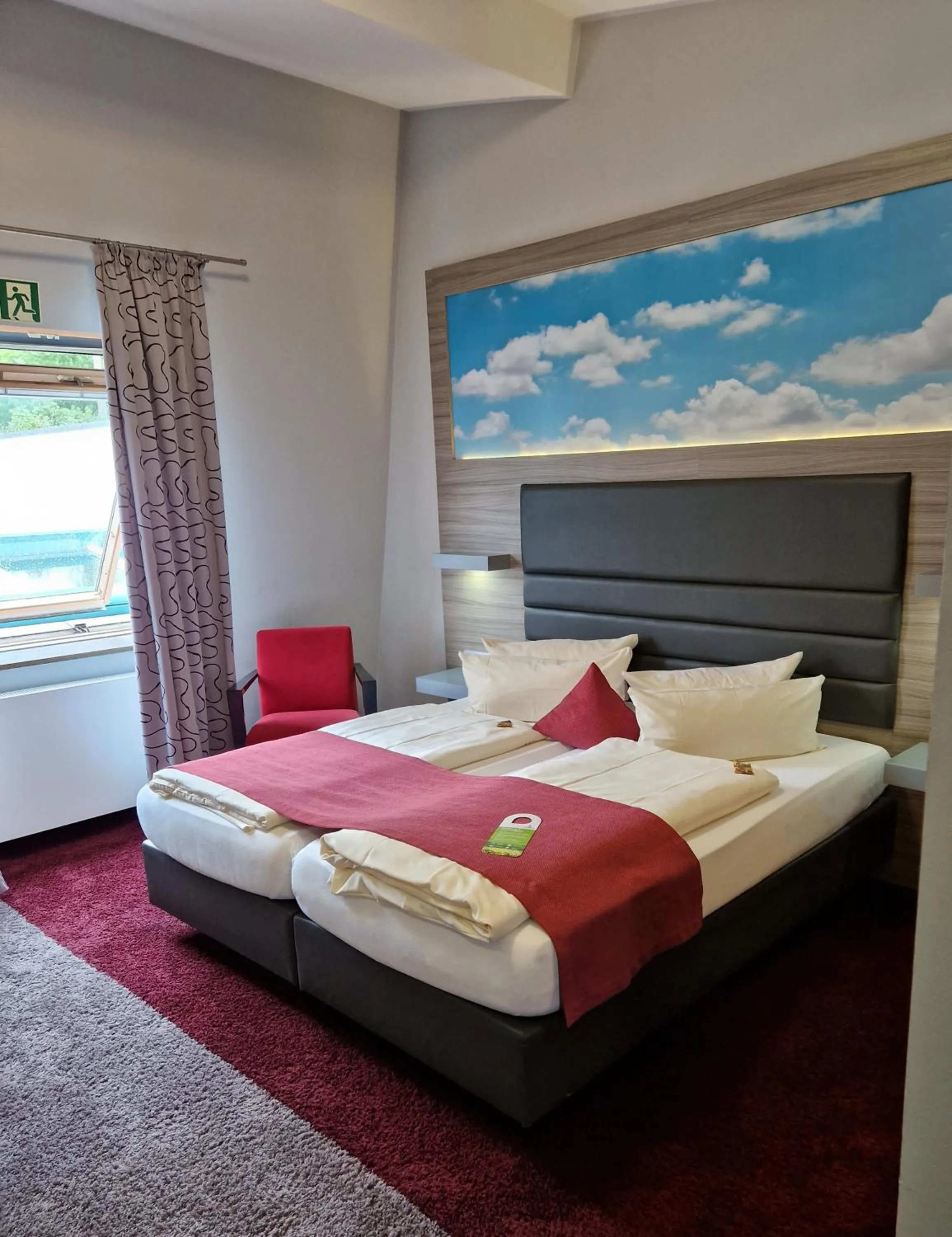 Photo of the whole room, Bed in Raitelberg Resort