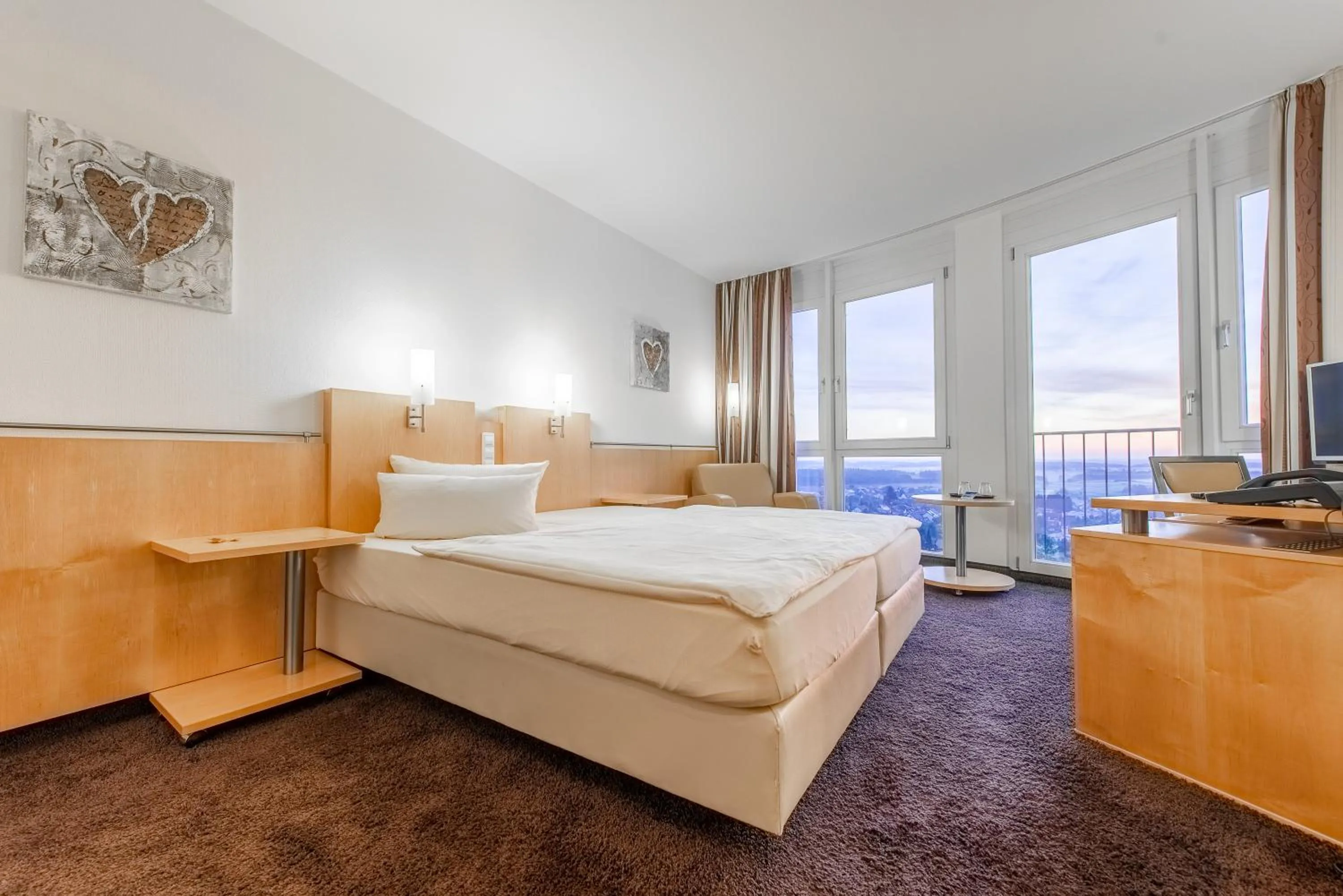 Photo of the whole room, Bed in Raitelberg Resort