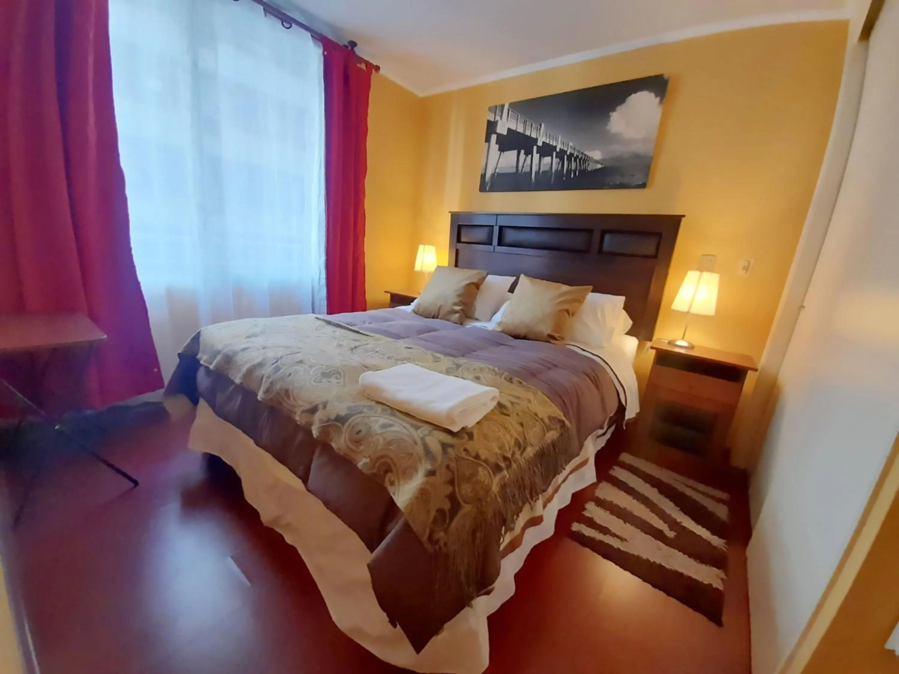 Decorative detail, Bed in VIP Apartments Chile