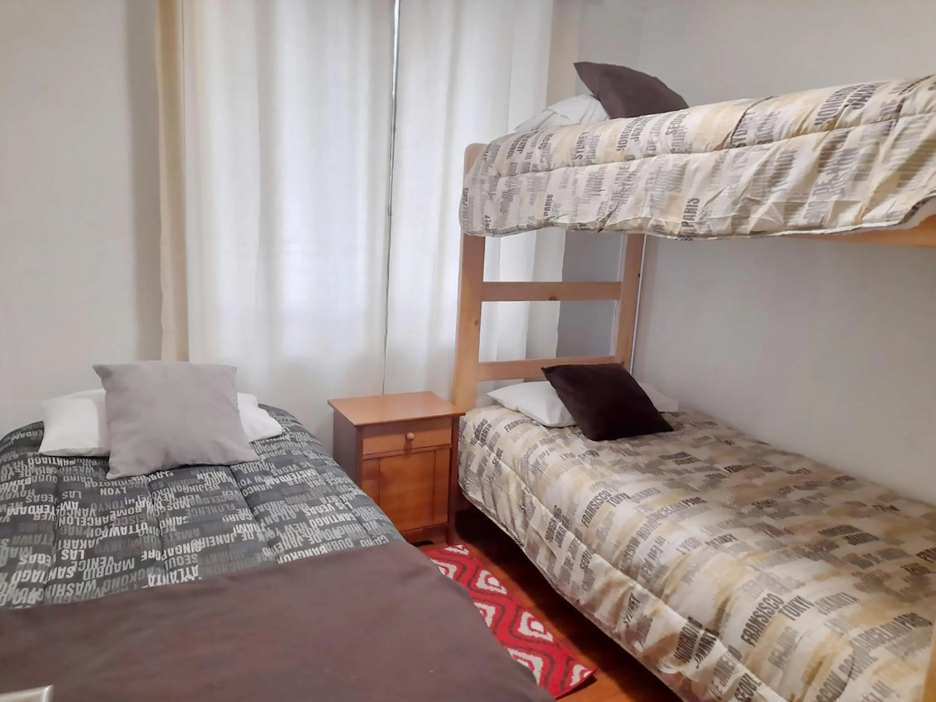 Decorative detail, Bed in VIP Apartments Chile