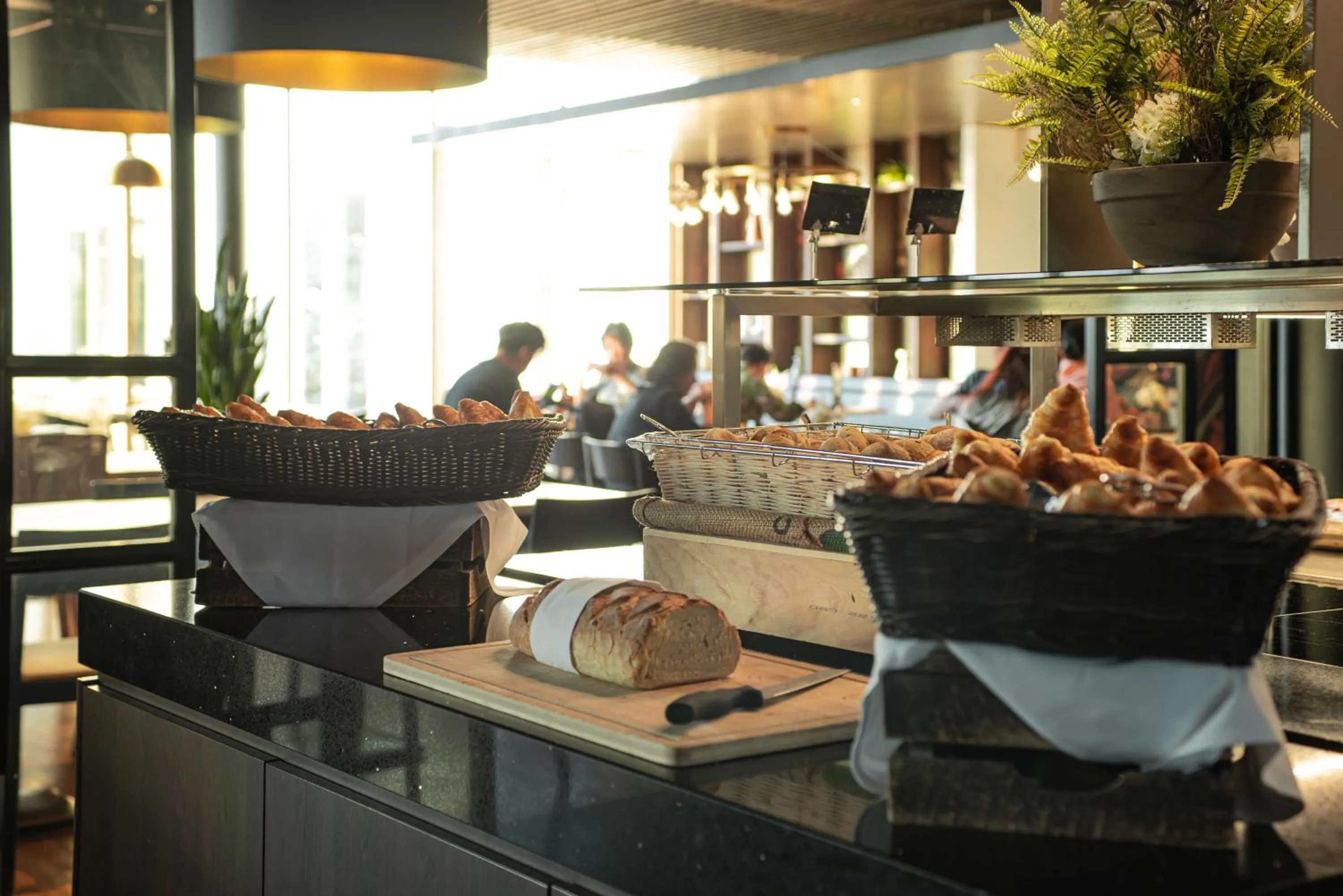 Restaurant/places to eat in Hotel Sempachersee