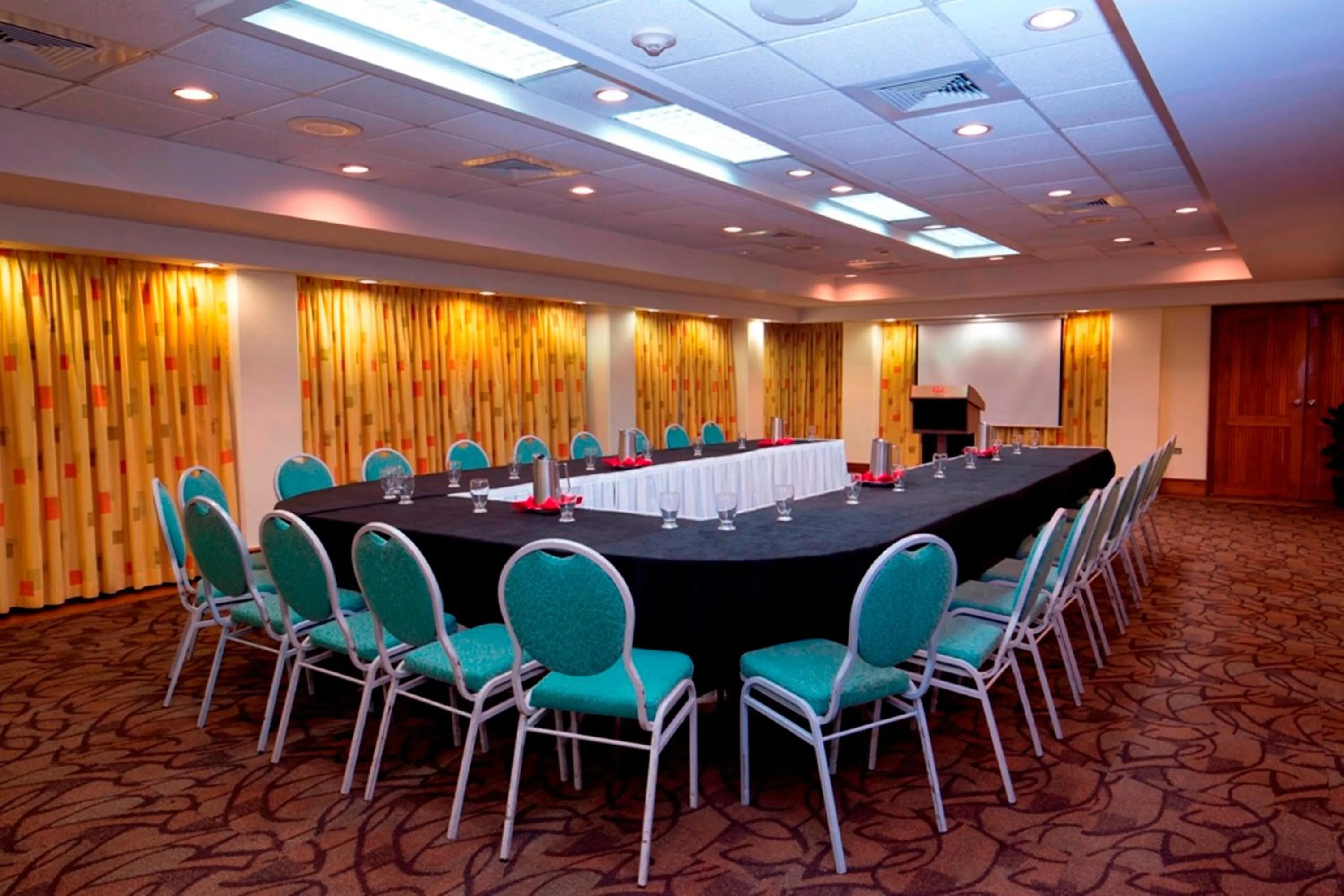 Meeting/conference room in Kapok Hotel