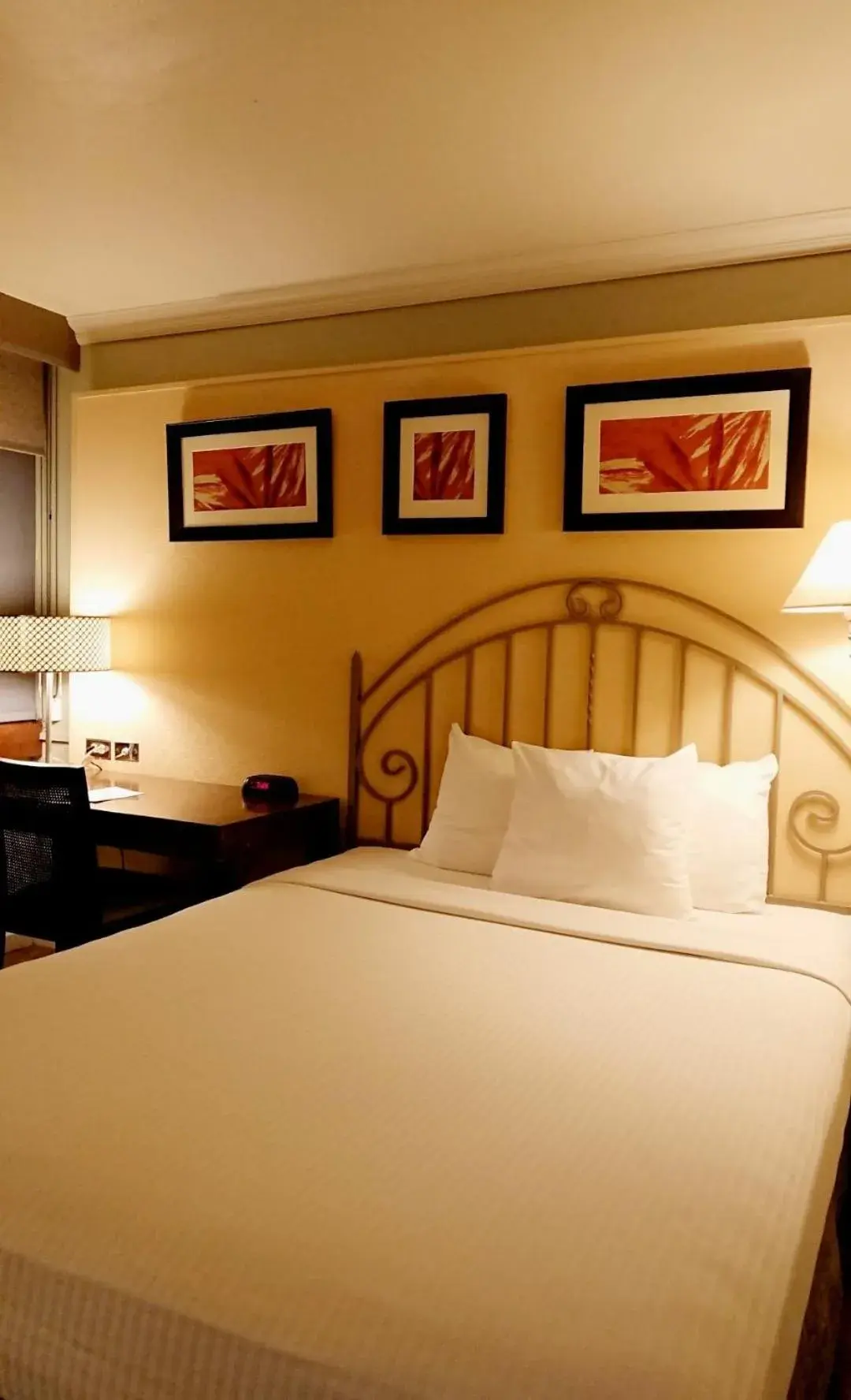 Standard Queen Room in Kapok Hotel Standard Queen Room in Kapok Hotel