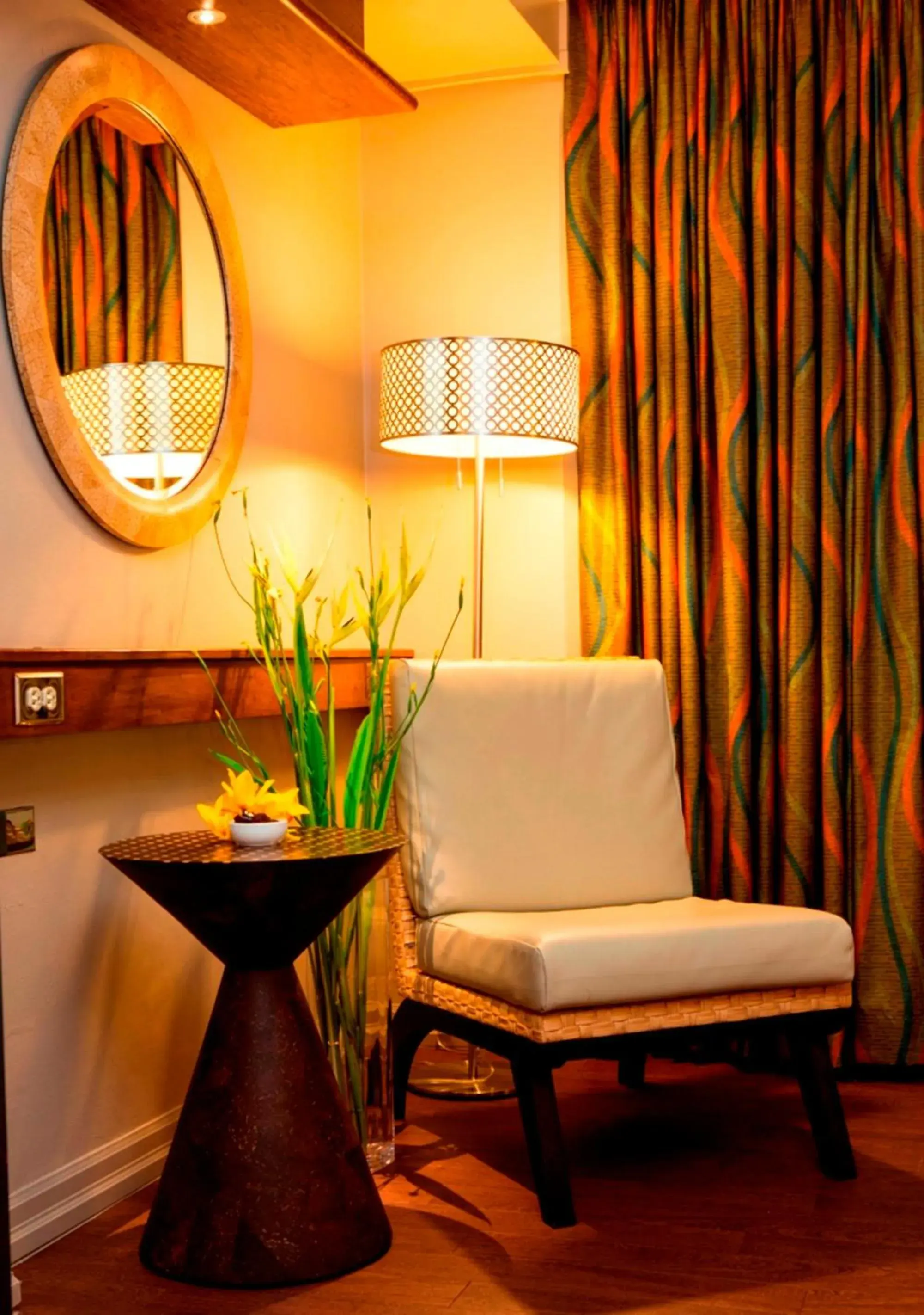 Superior King Room in Kapok Hotel Superior King Room in Kapok Hotel