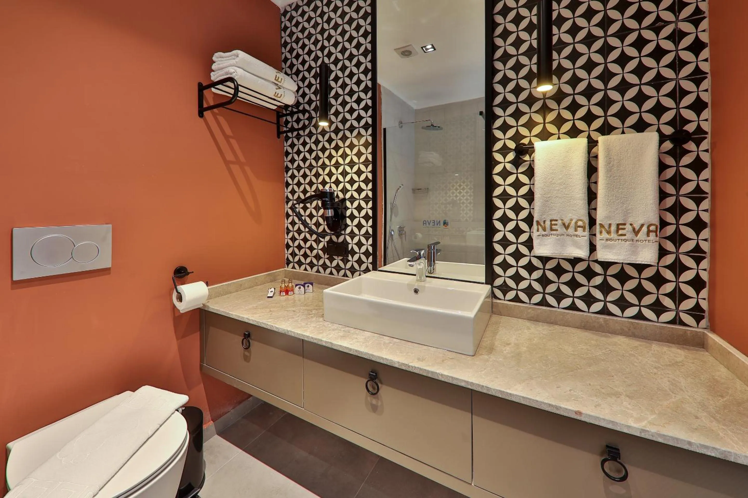 Bathroom in Neva Kaş