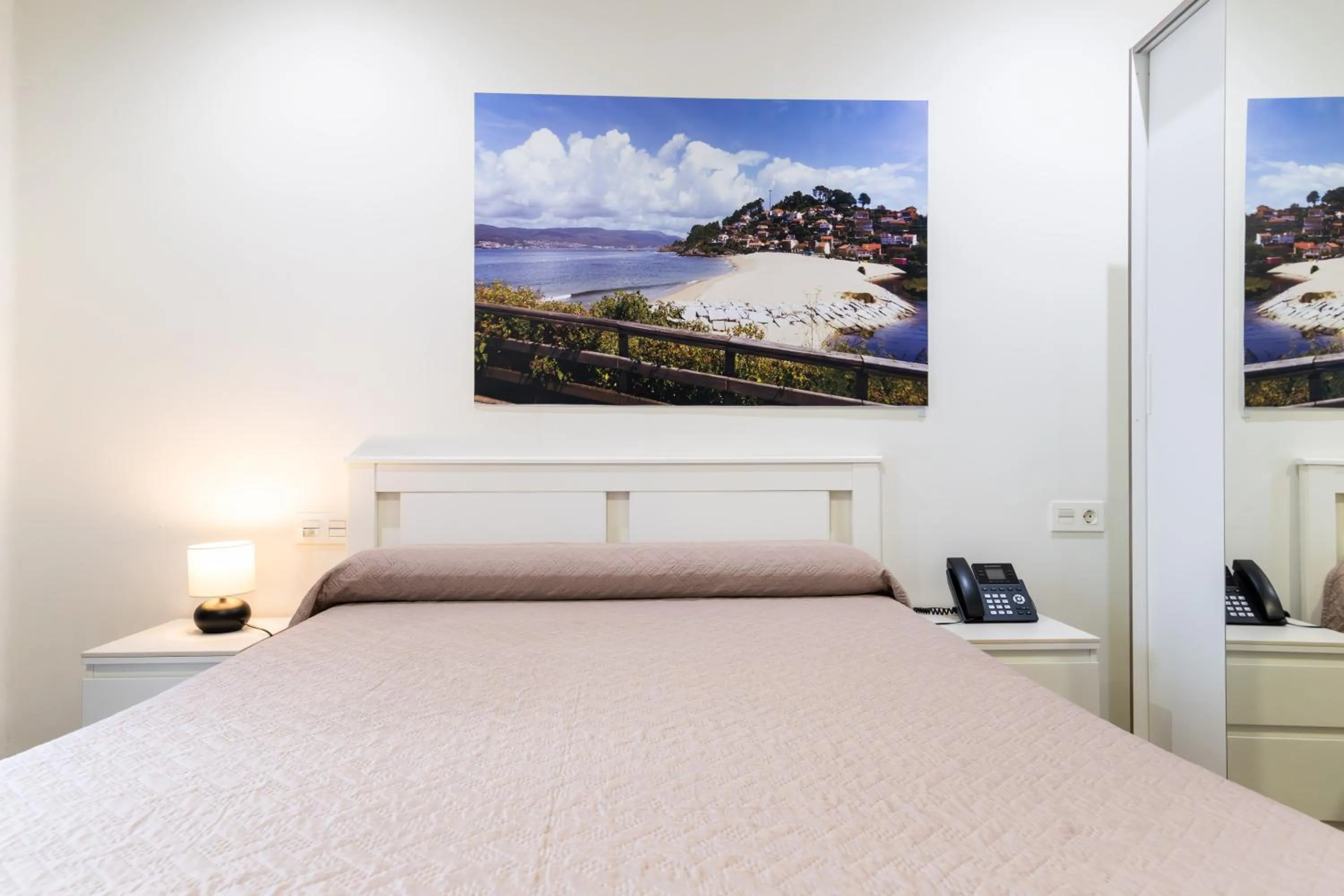 Bed in Innmare Fortuna Hotel Dos Estrellas