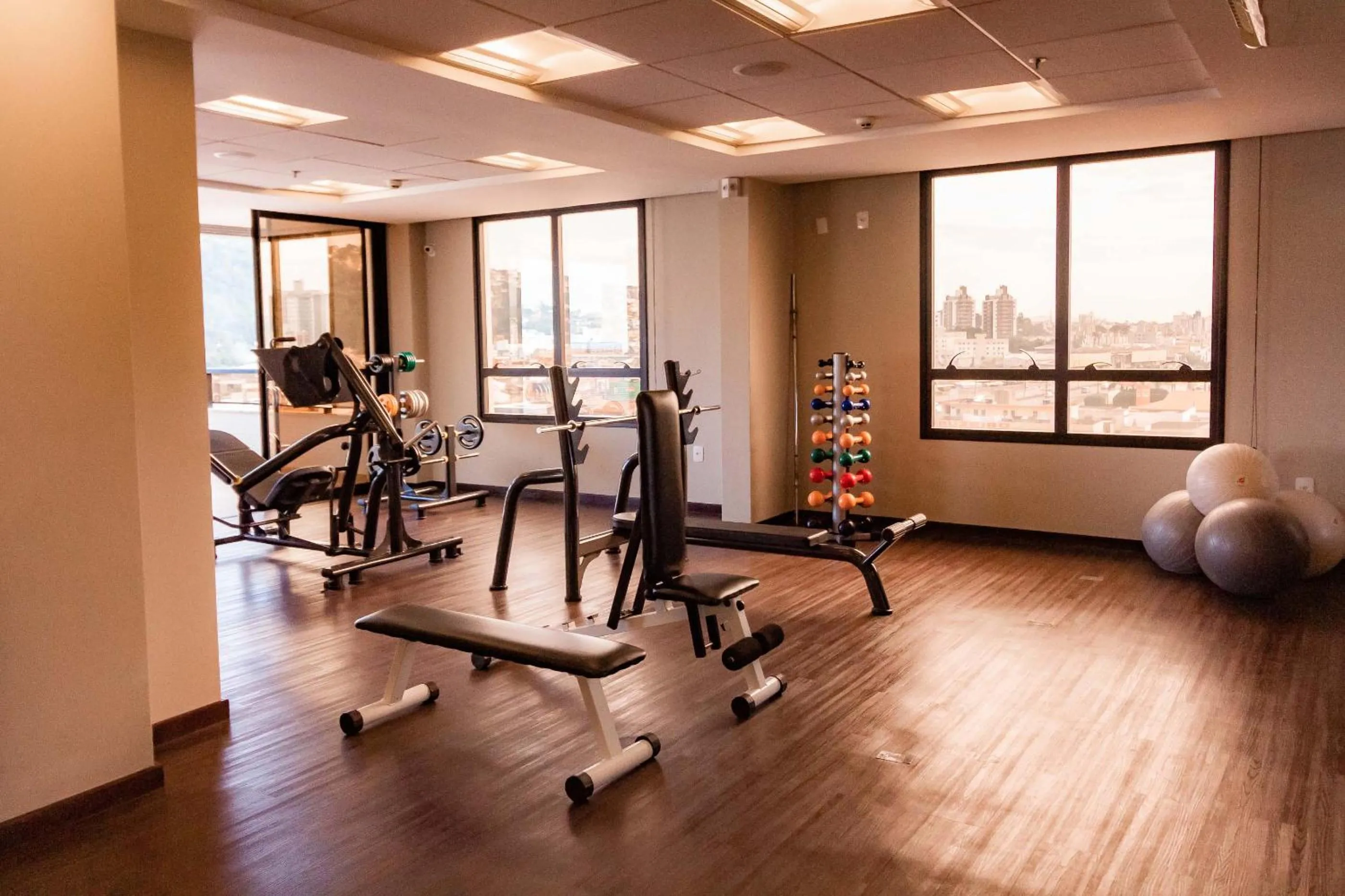 Fitness centre/facilities in Kennedy Executive Hotel
