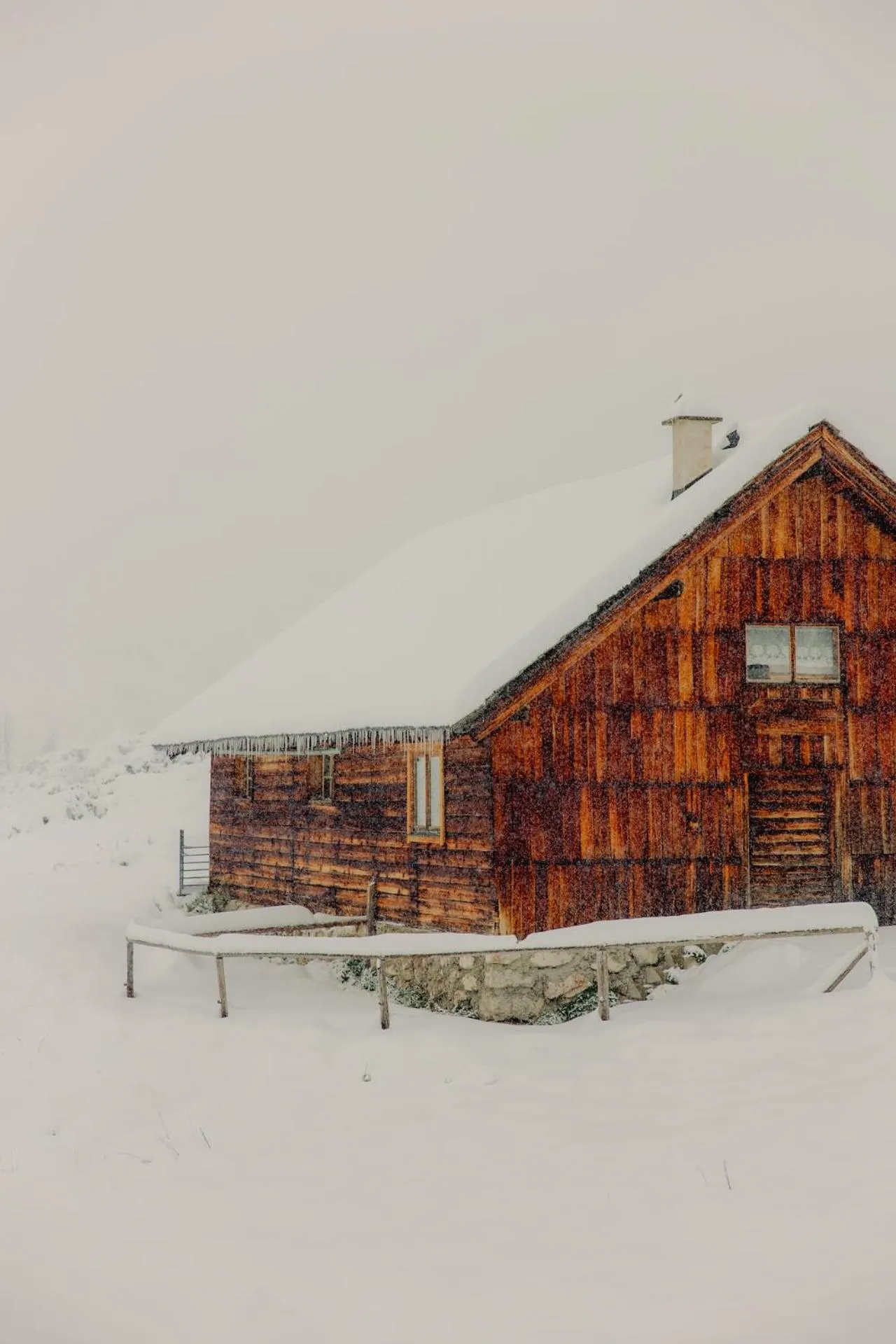 Gjaid-Alm 1739m am Dachstein-Only Accessible by Cable Car