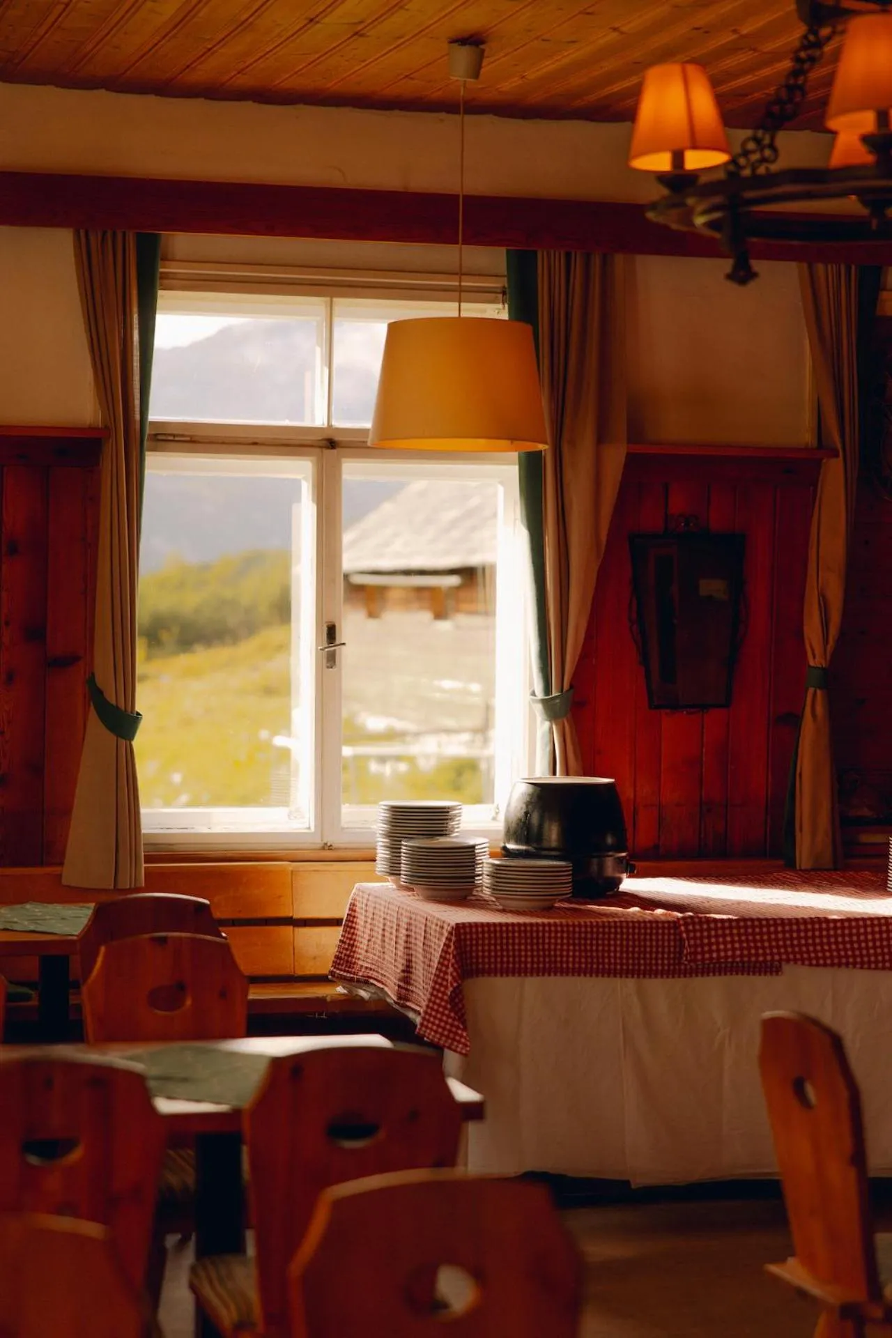 Gjaid-Alm 1739m am Dachstein-Only Accessible by Cable Car