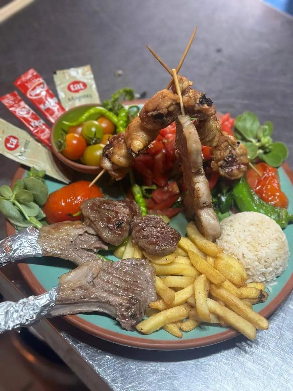 Restaurant/places to eat in Heritage Cave Inn Hotel