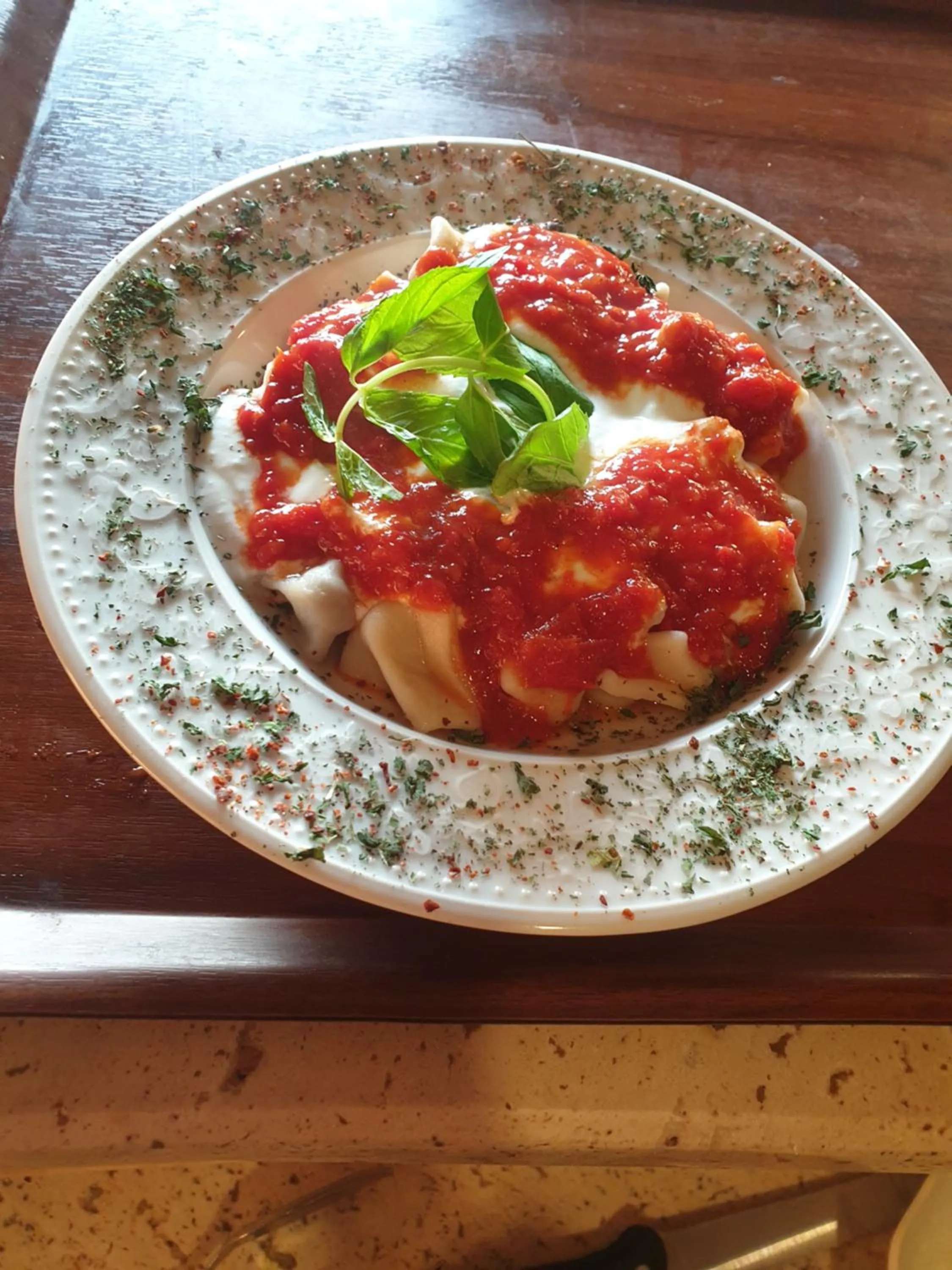 Restaurant/places to eat in Heritage Cave Inn Hotel