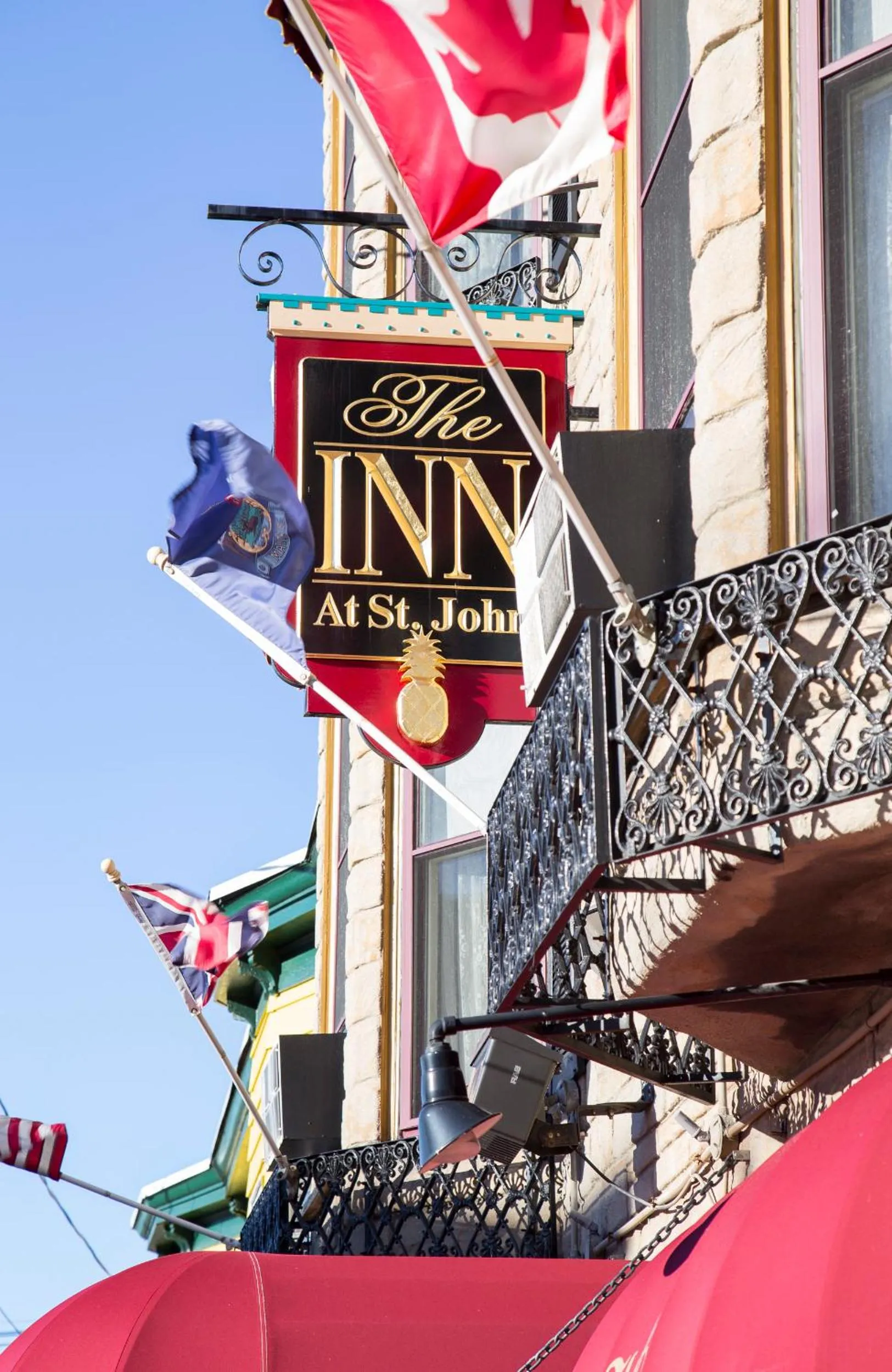 Property building in Inn at St John Portland In-Town