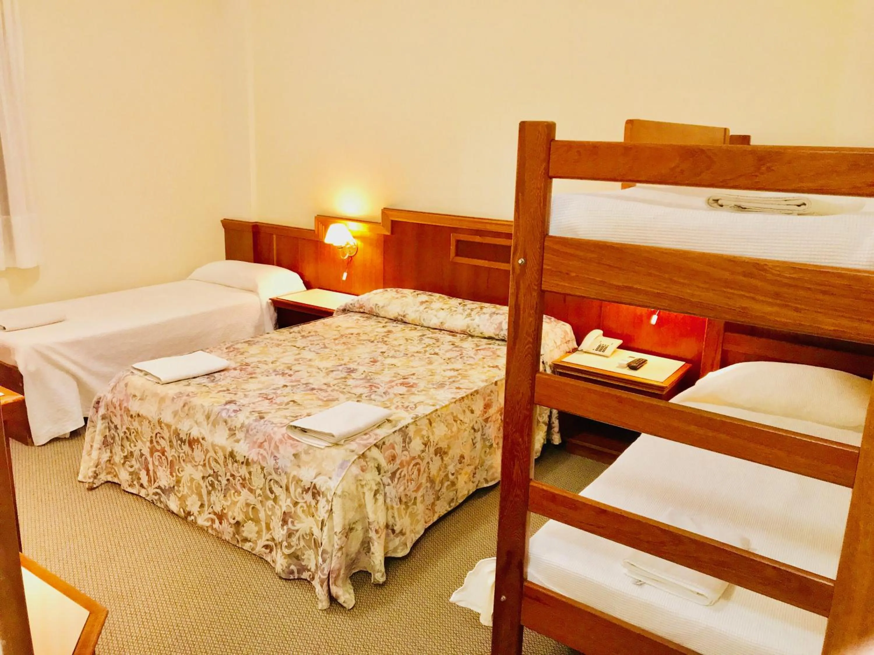 Bed in Hotel San Isidro