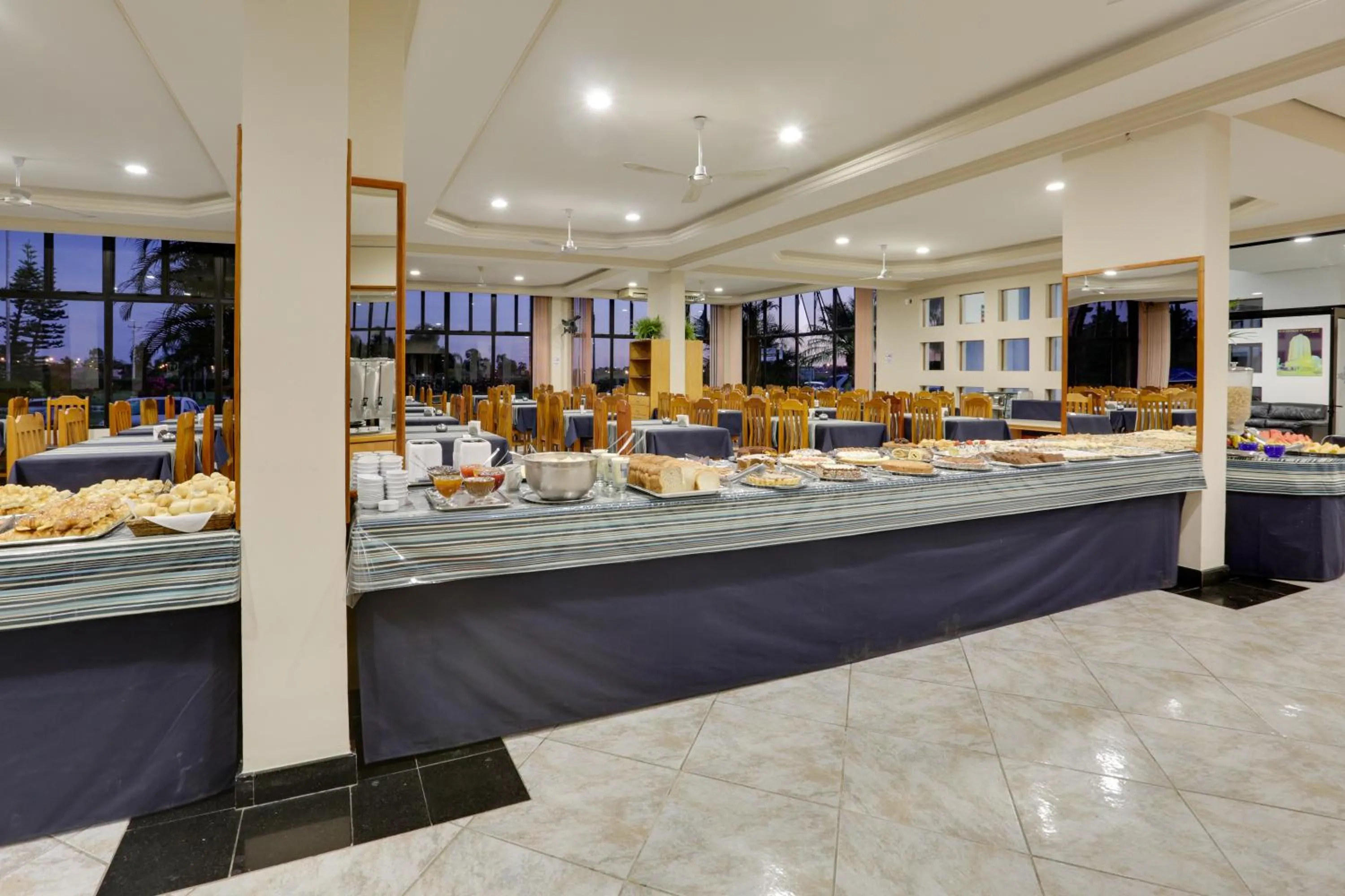 Restaurant/places to eat in Hotel San Isidro